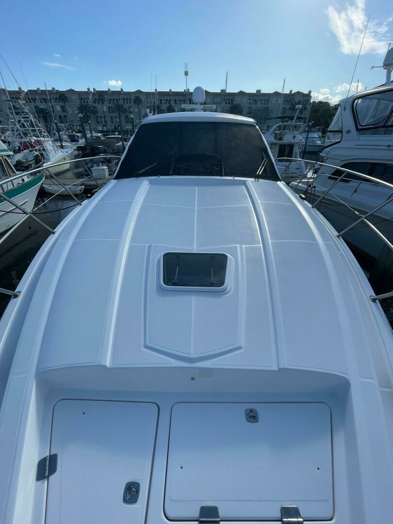 Navygator 52ft Regal Yacht For Sale