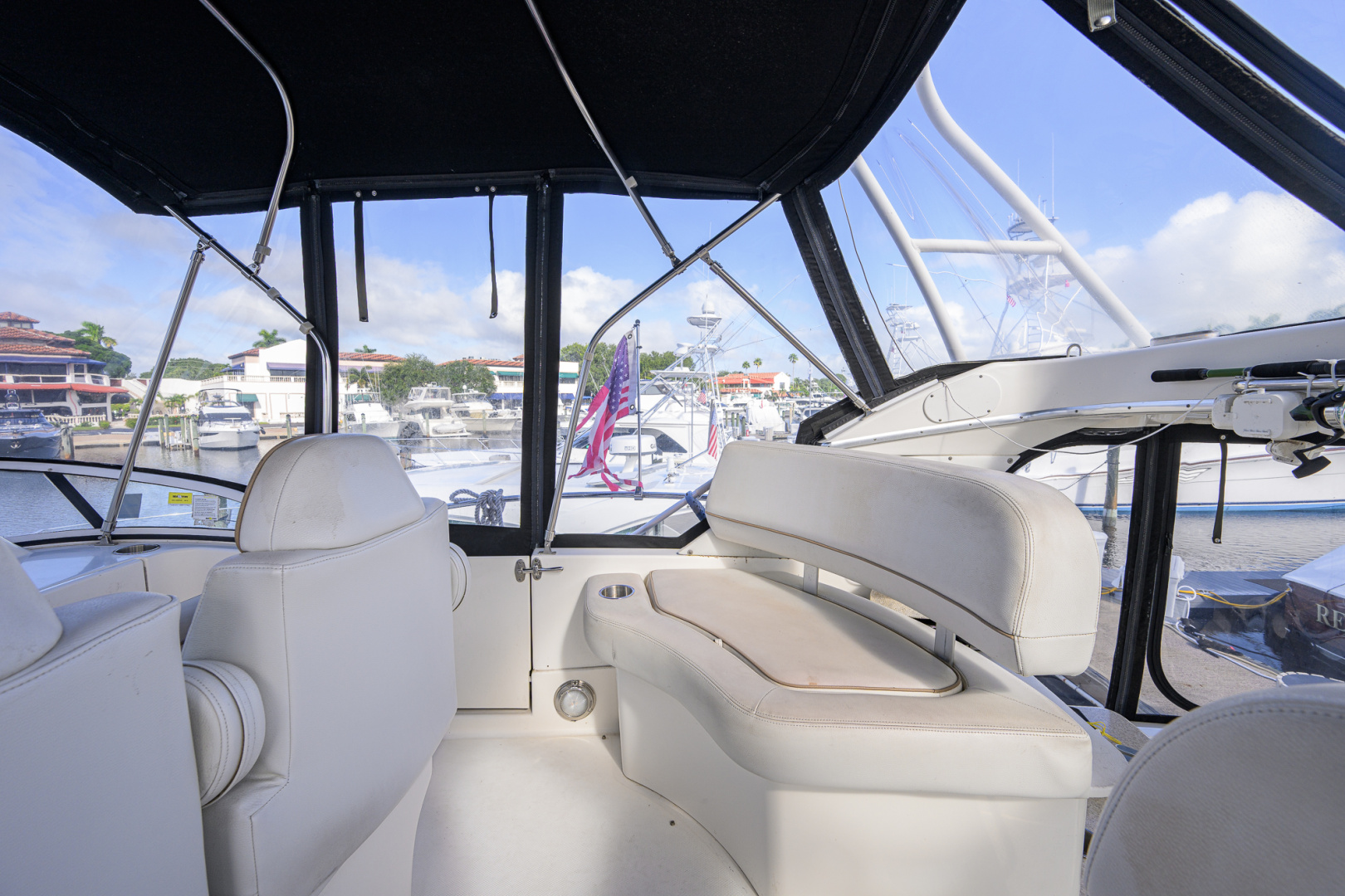 2005 Silverton 39 Motor Yacht