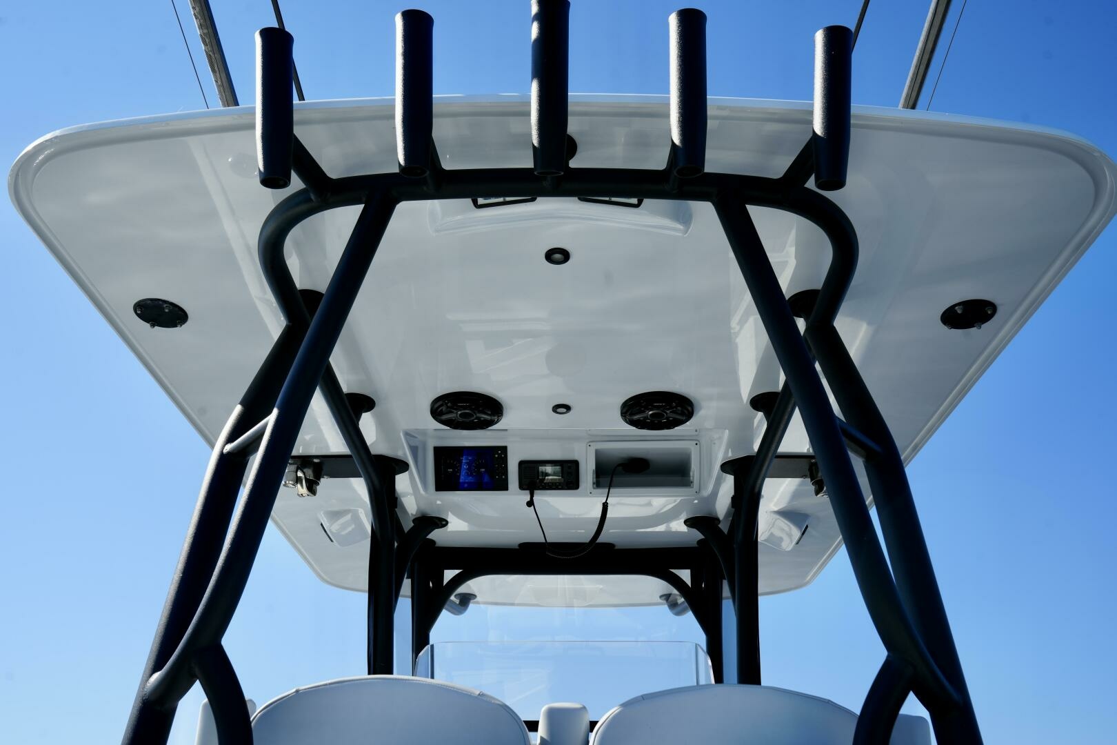 Luhn 32 32ft Yellowfin Yacht For Sale