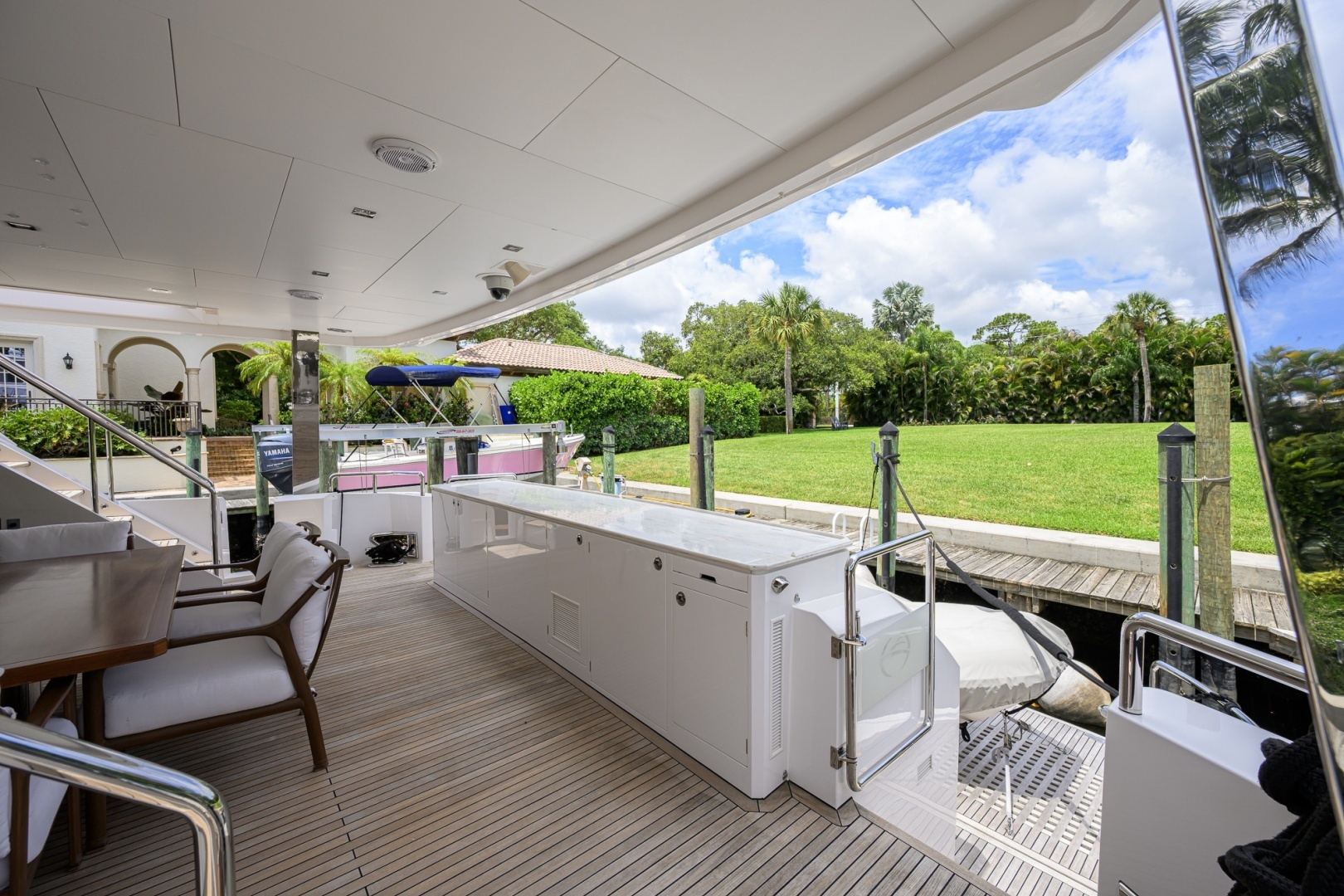 Midnight Moon 85ft Horizon Yacht For Sale