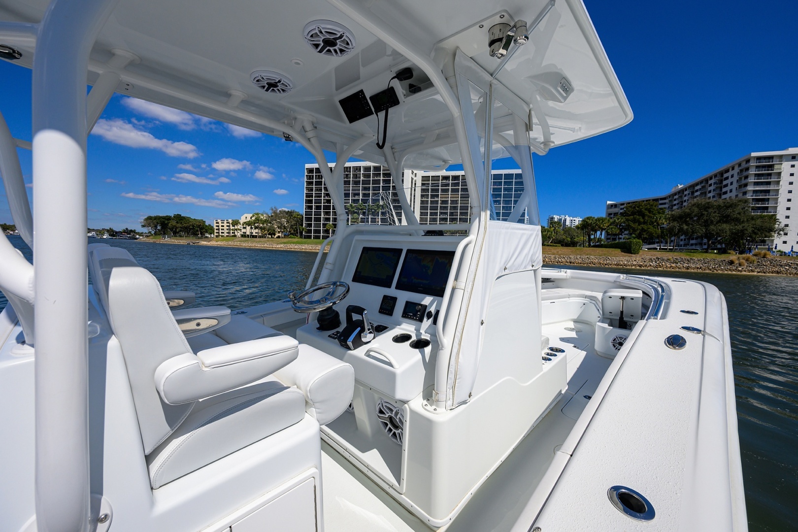 34ft Yellowfin Yacht For Sale
