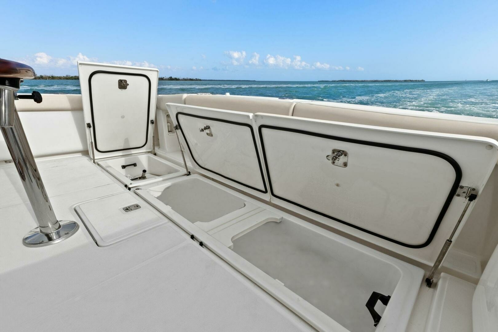 Salty Dach 39ft Tiara Yachts Yacht For Sale