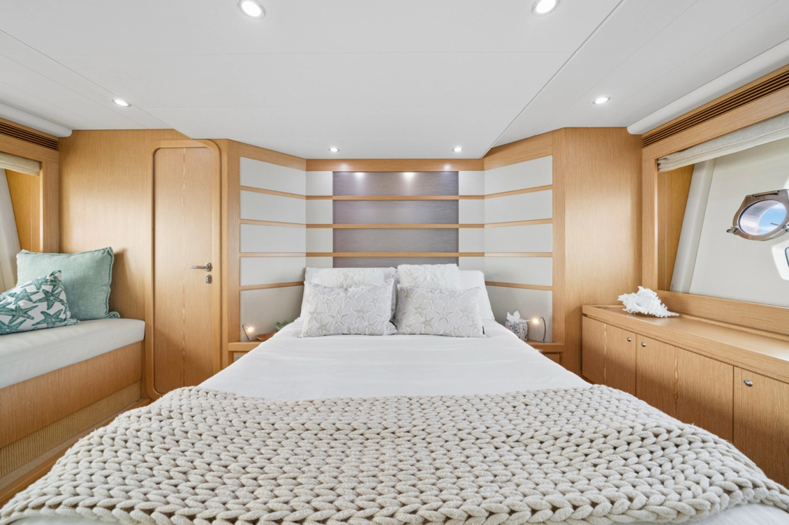 Big Deck Energy 62ft Ferretti Yachts Yacht For Sale