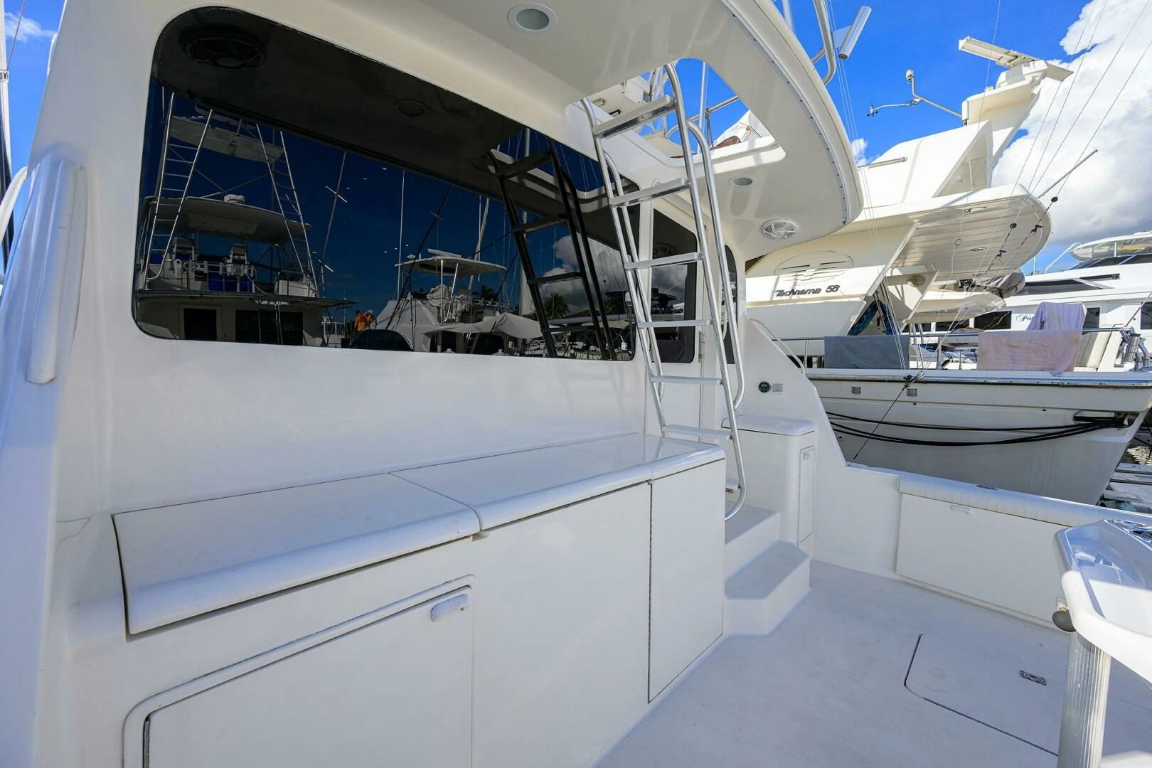 Ocean Yachts 56 Super Sport Yacht For Sale