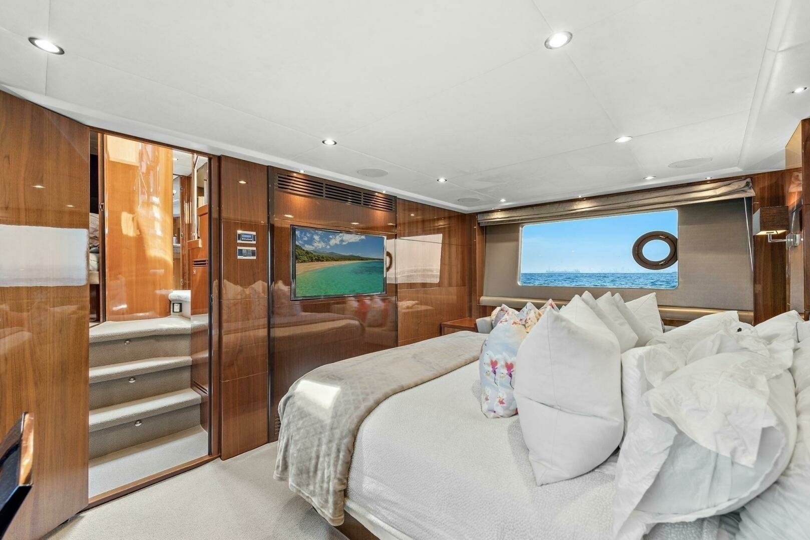 LA Z BUOY 72ft Princess Yacht For Sale