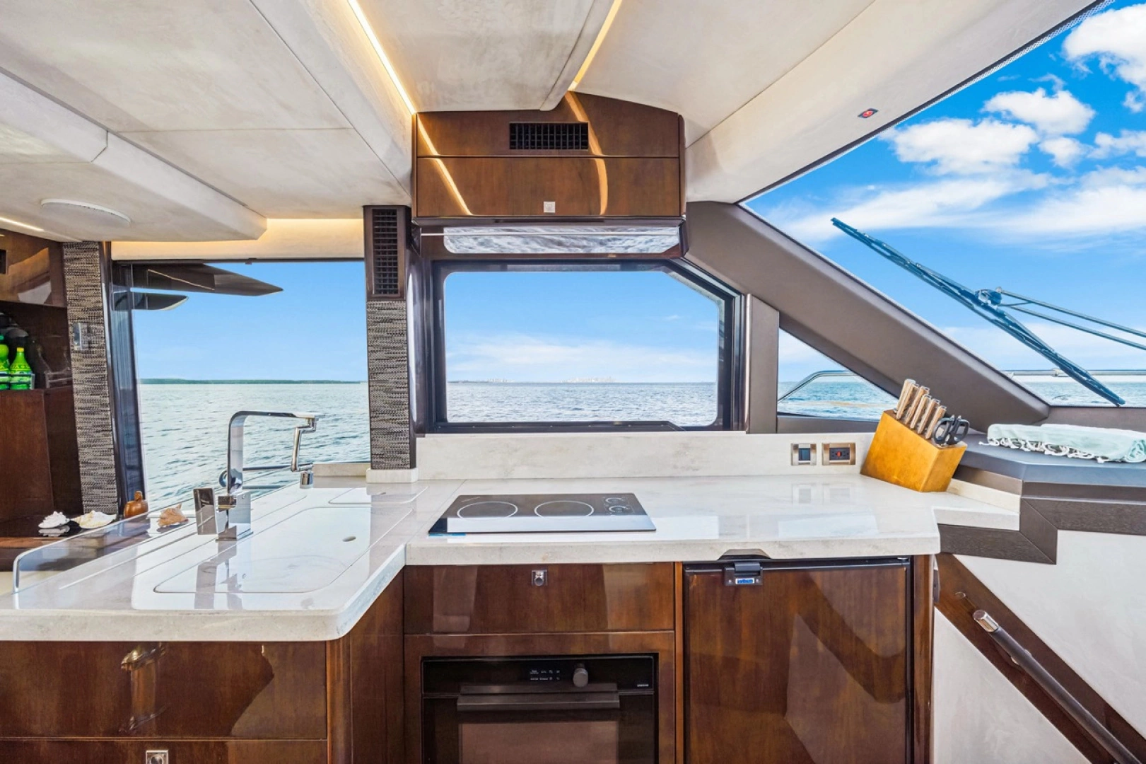 Galeon 400 Fly Yacht For Sale