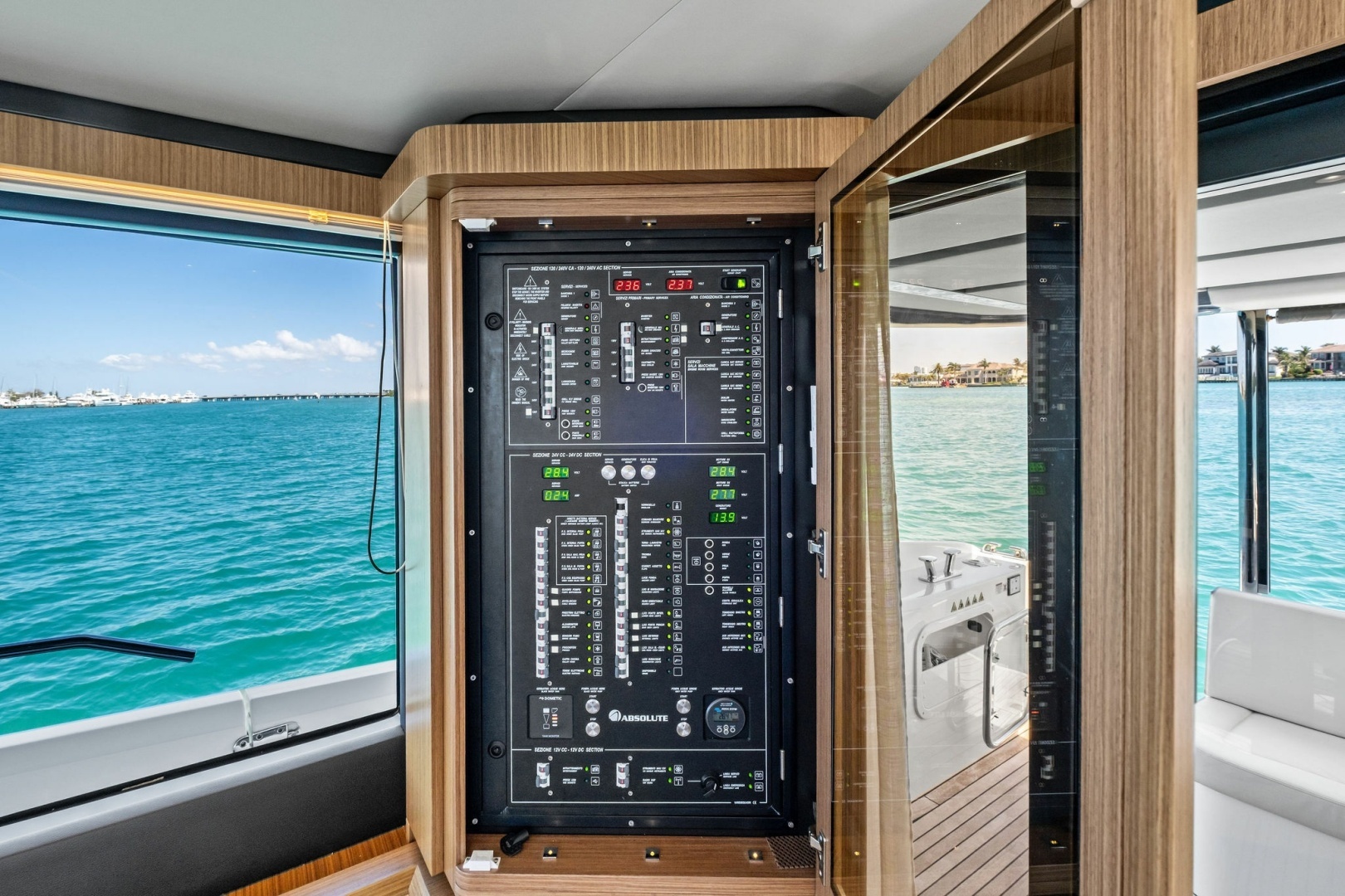 Elettra 52ft Absolute Yacht For Sale