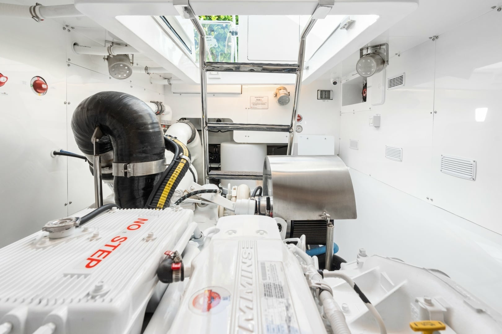 Two Oceans 555 010 55ft Two Oceans Yacht For Sale