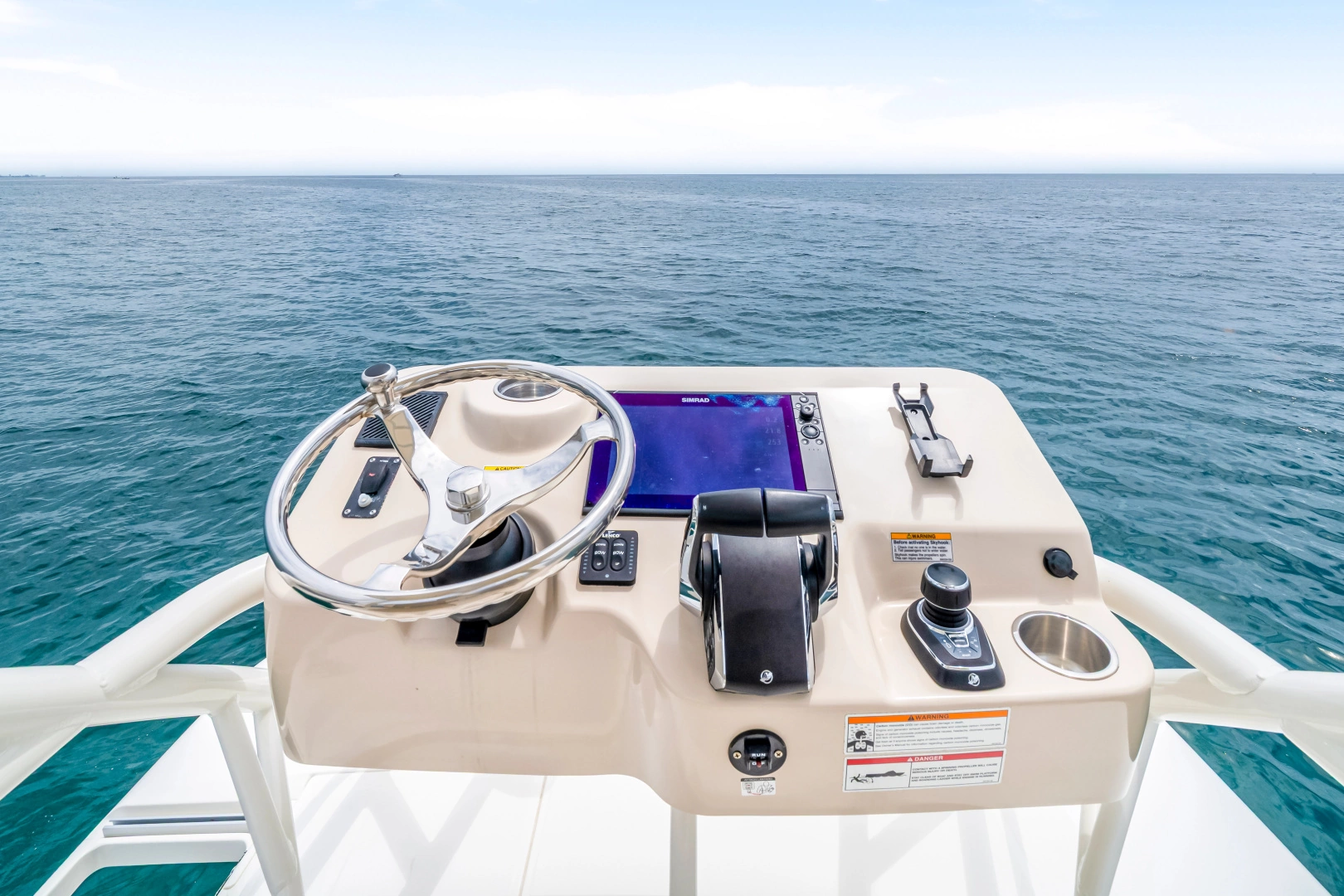 Boston Whaler 380 Outrage Yacht For Sale