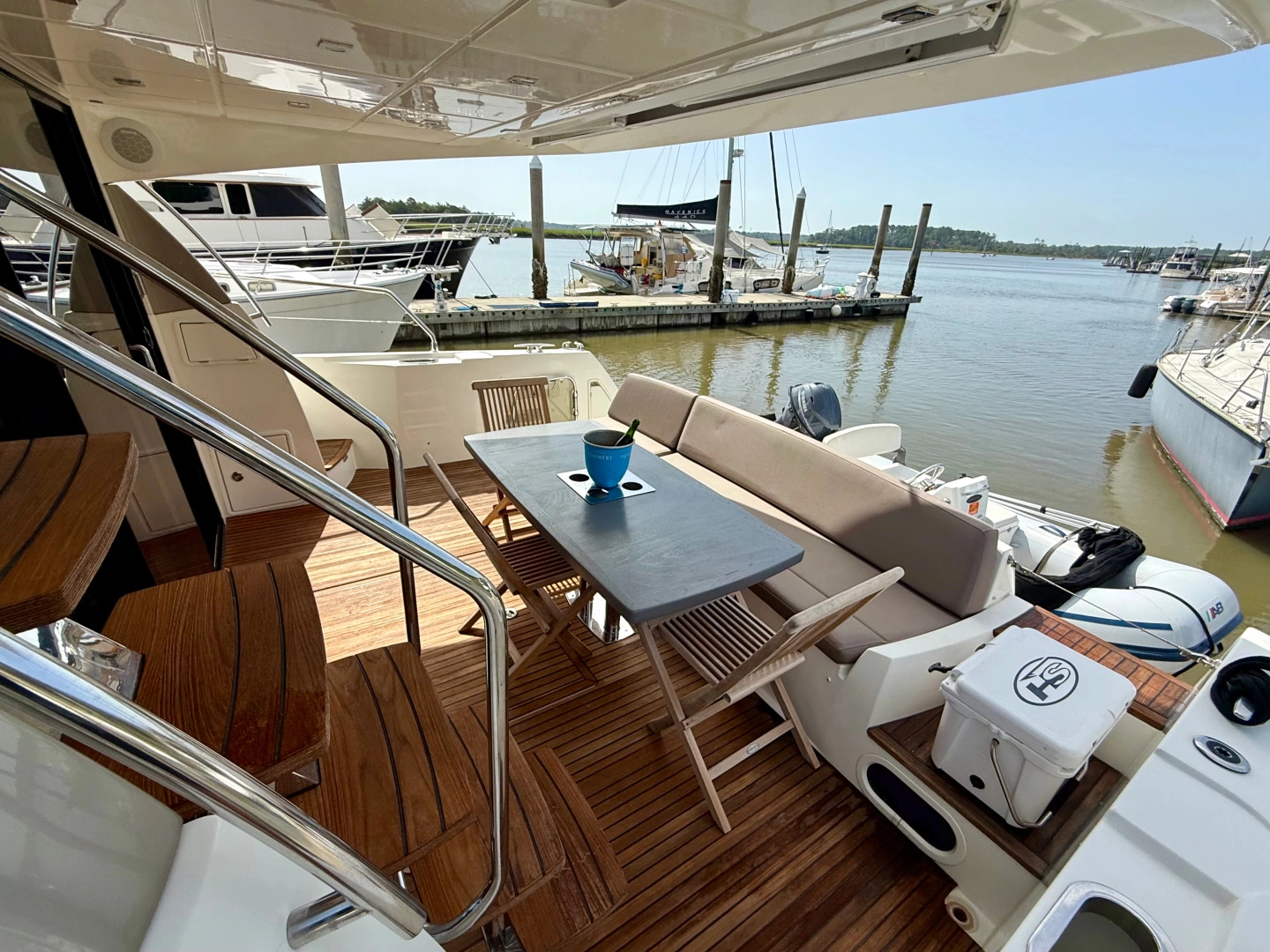 Prestige 560 Fly Yacht For Sale