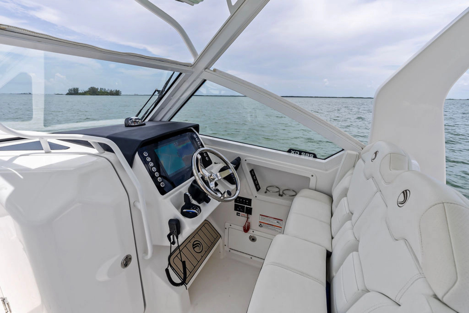 26ft Edgewater Yacht For Sale