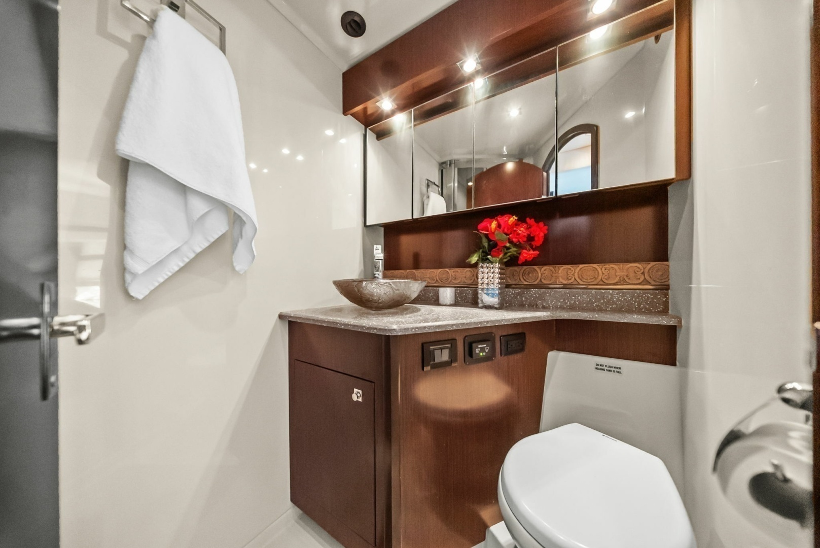 Sea Casa III 54ft Cruisers Yachts Yacht For Sale Sea Casa III 54ft Cruisers Yachts Yacht For Sale