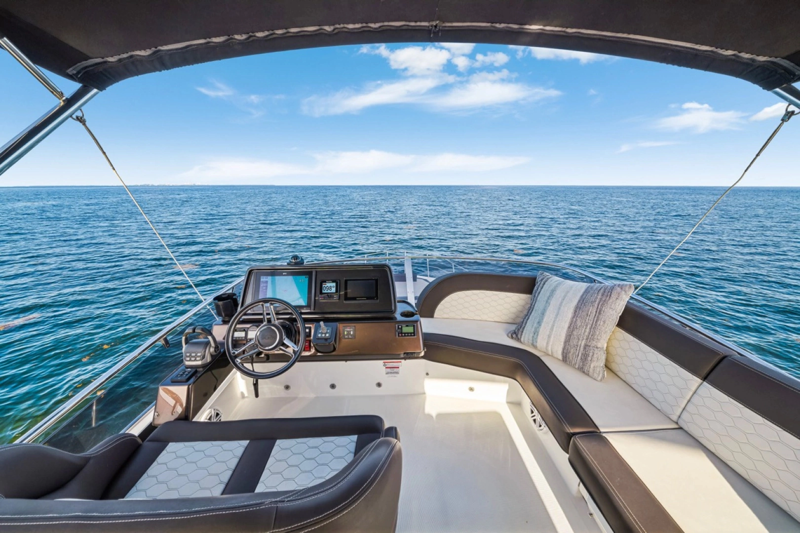 Galeon 400 Fly Yacht For Sale