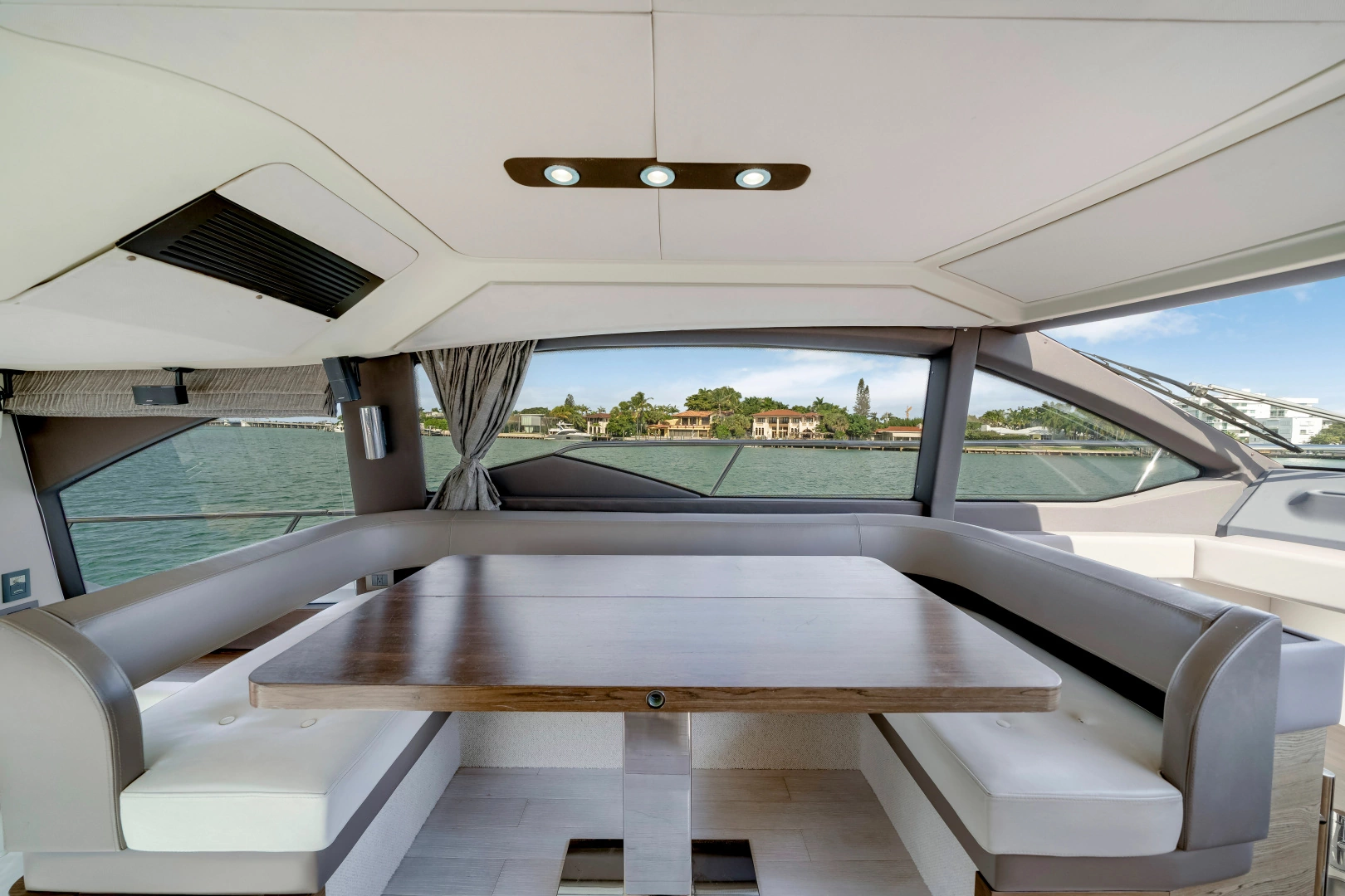 Azimut 50 Fly Yacht For Sale