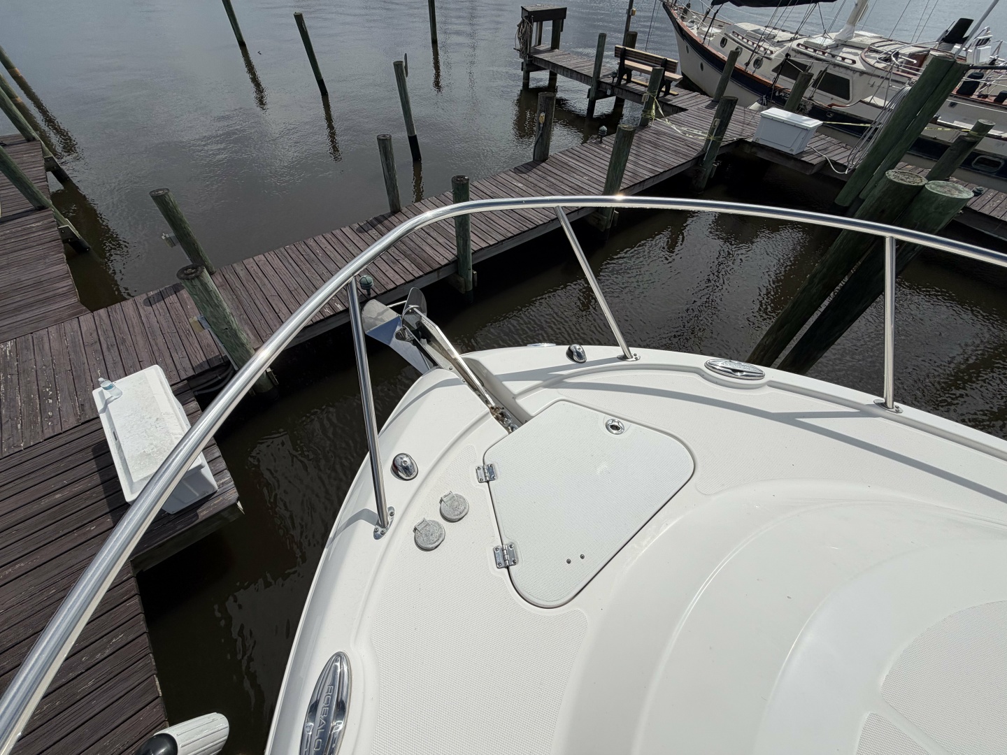 2016 Robalo R305