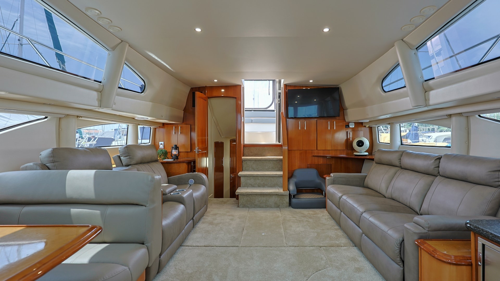 Spacious Salon with Ample Seating