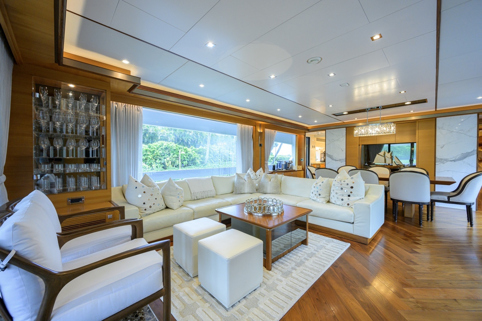 Midnight Moon 85ft Horizon Yacht For Sale