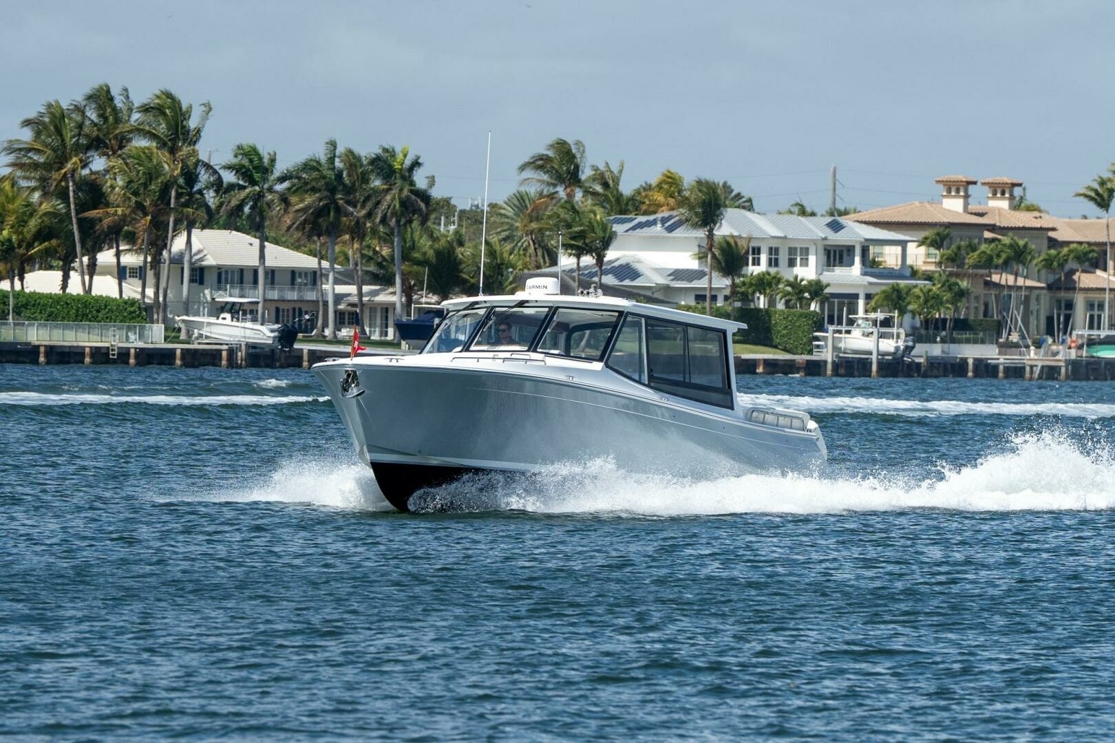 MJM 47X 47-003 - Exterior