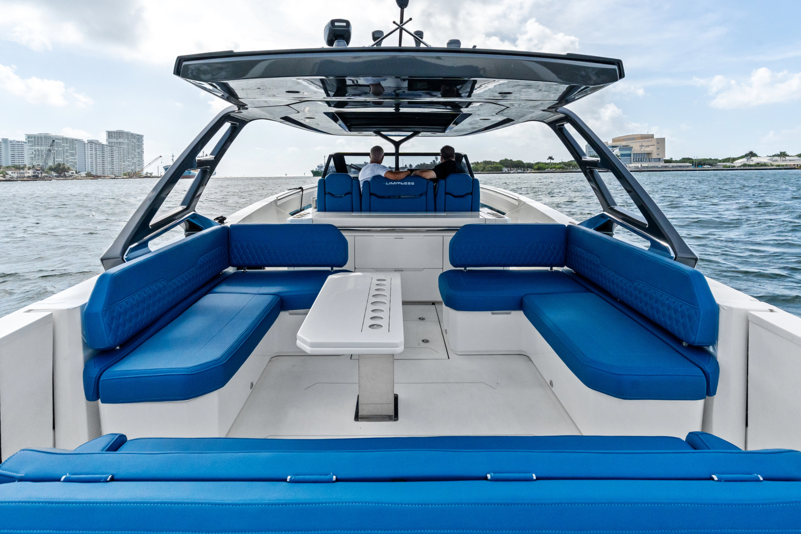 LIMITLESS 45ft Limitless Seas Yacht For Sale