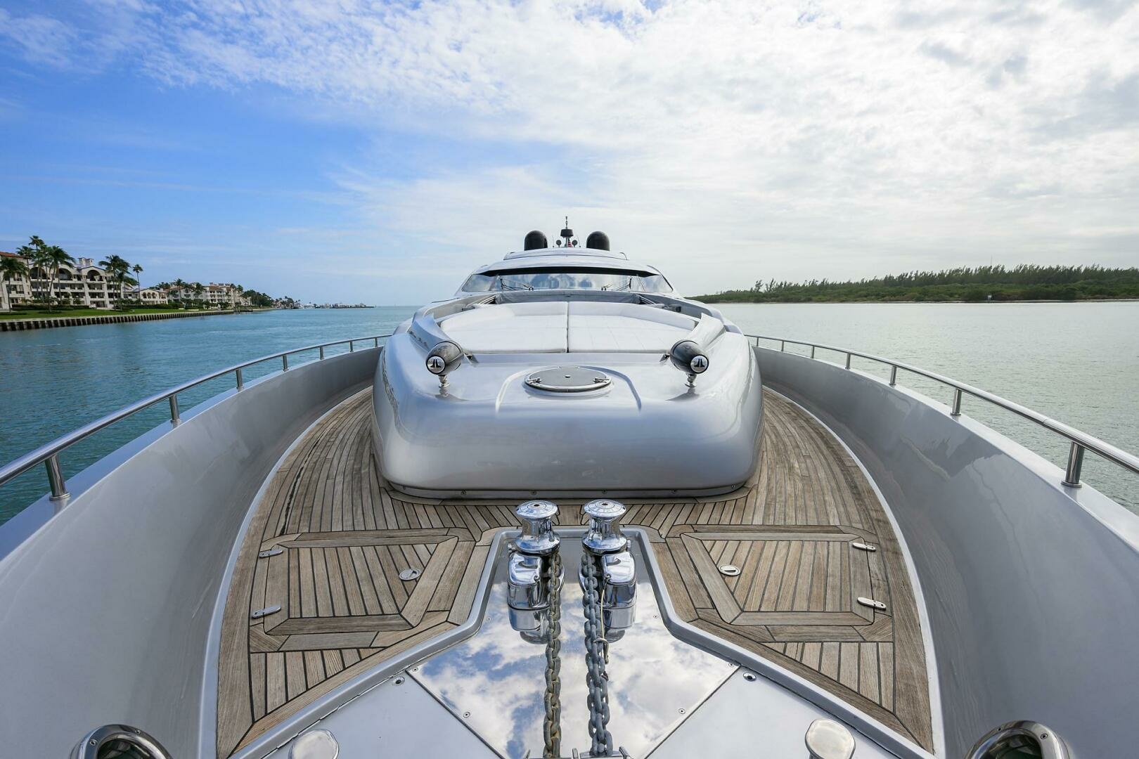 Miura 90ft Pershing Yacht For Sale