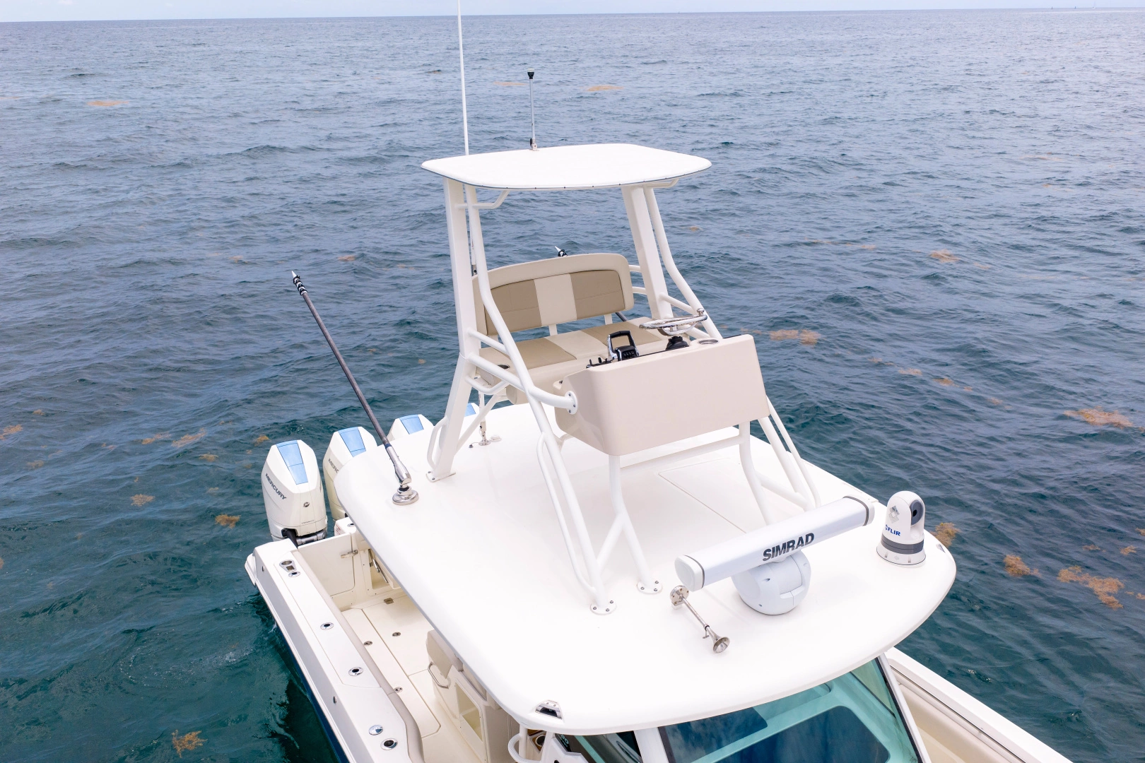 Boston Whaler 380 Outrage Yacht For Sale