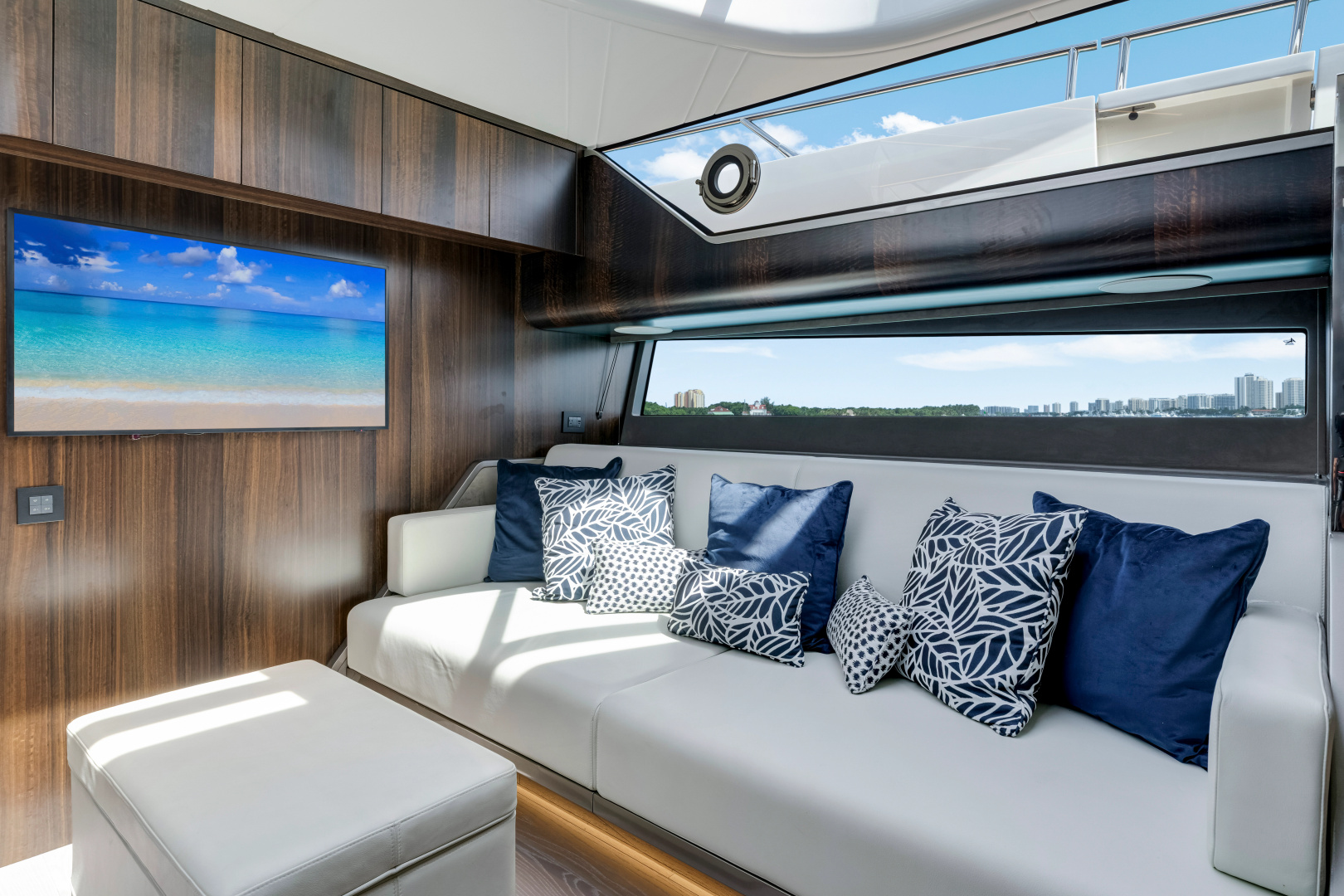 Fin 55ft Sunseeker Yacht For Sale