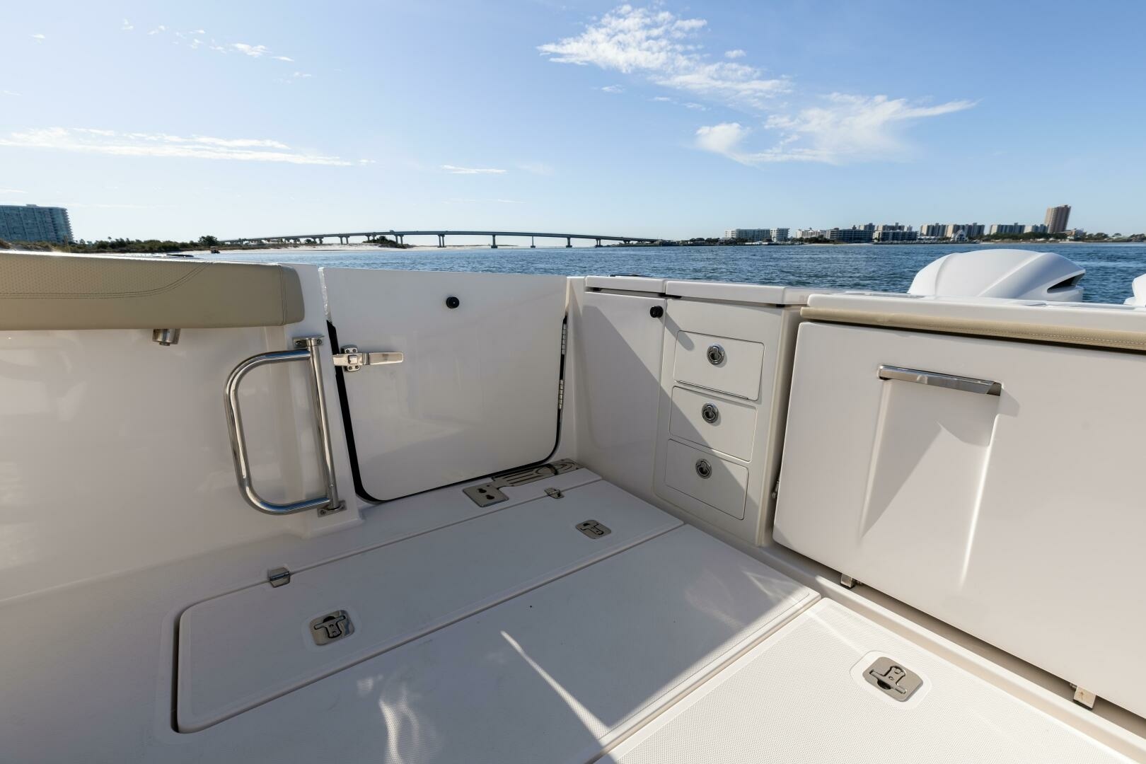 Moon Dogg 37ft Pursuit Yacht For Sale Moon Dogg 37ft Pursuit Yacht For Sale