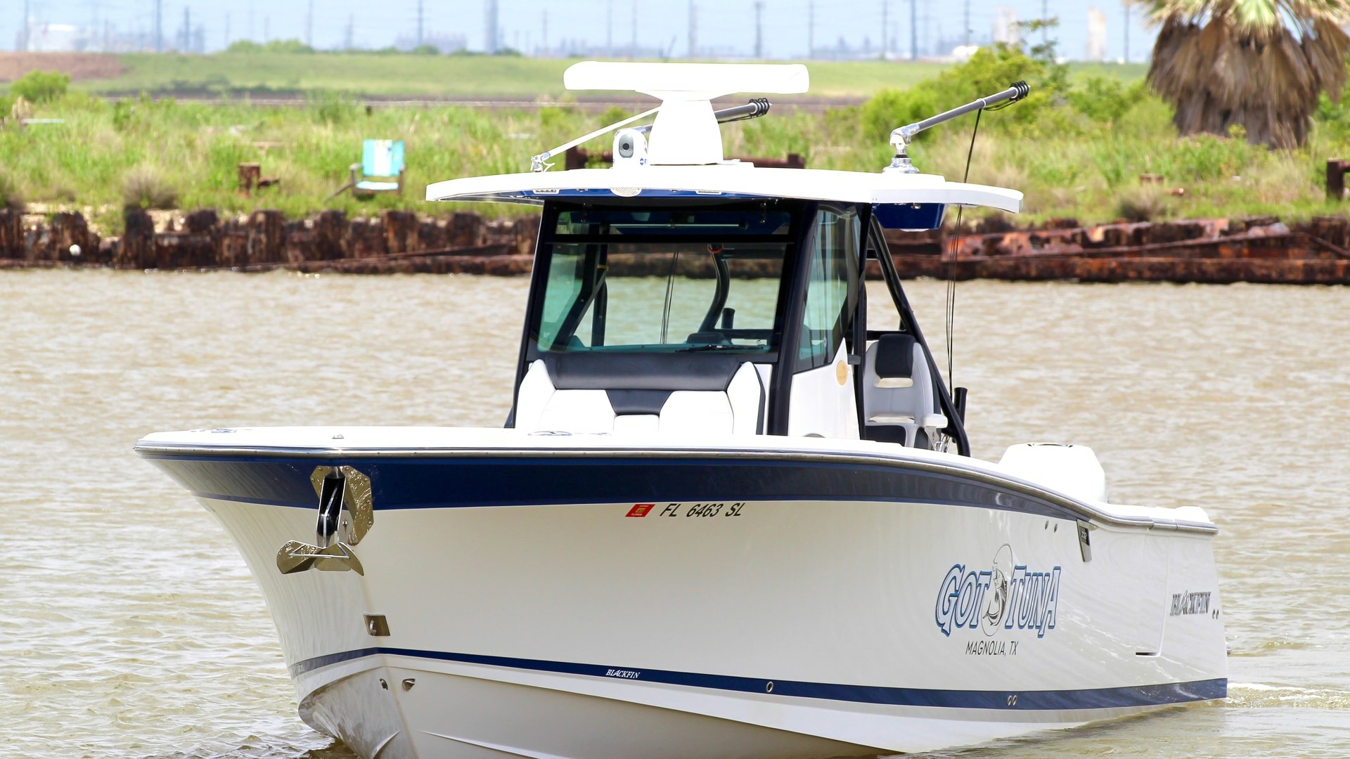 Bow View of Blackfin 332 Center Console