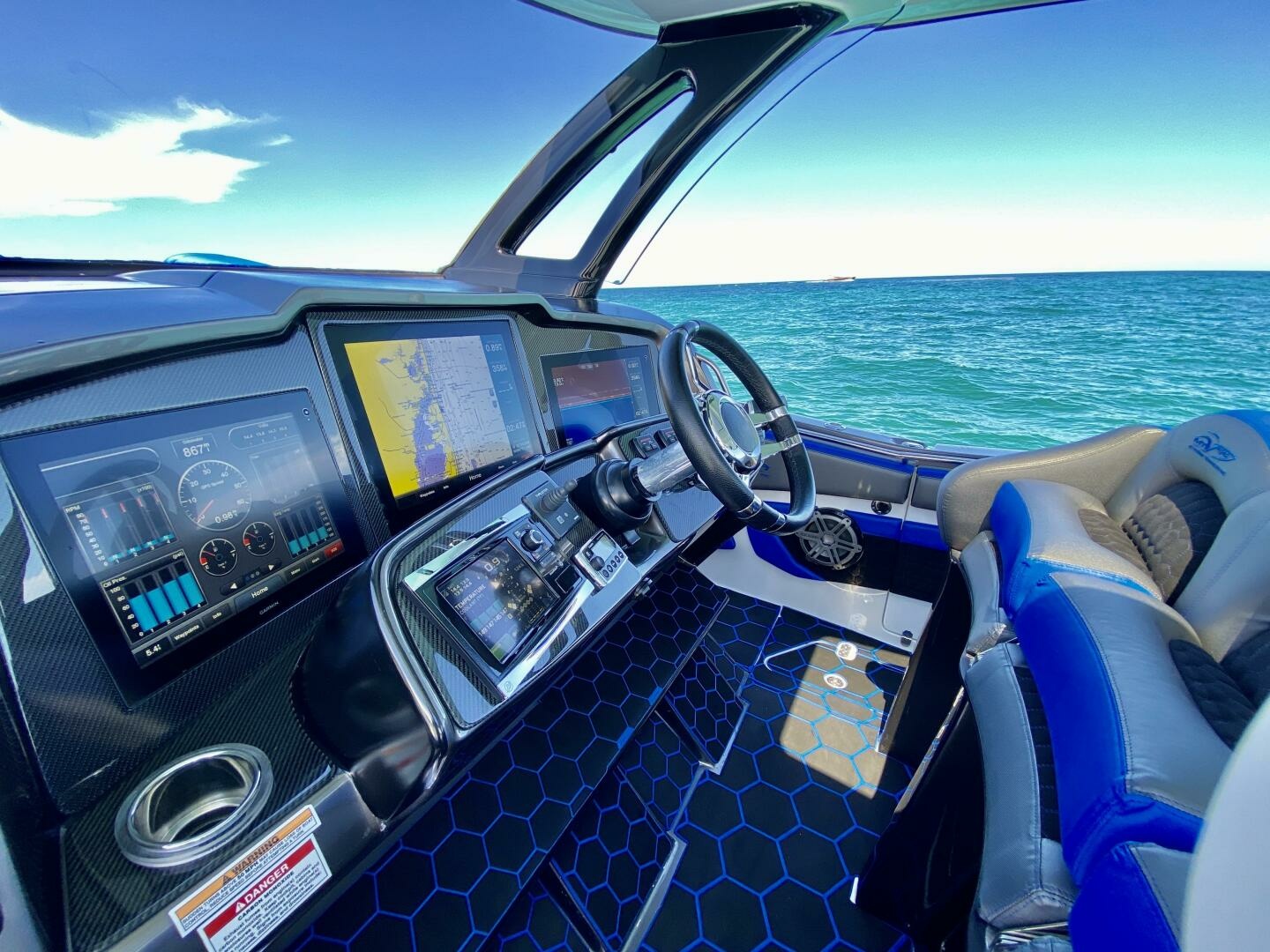 TOBITO I 42ft MTI Yacht For Sale
