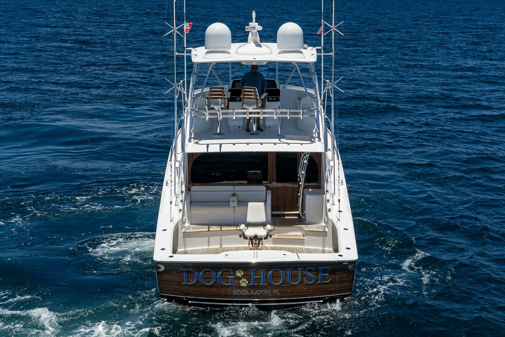 Viking 54 - Dog House - Profile