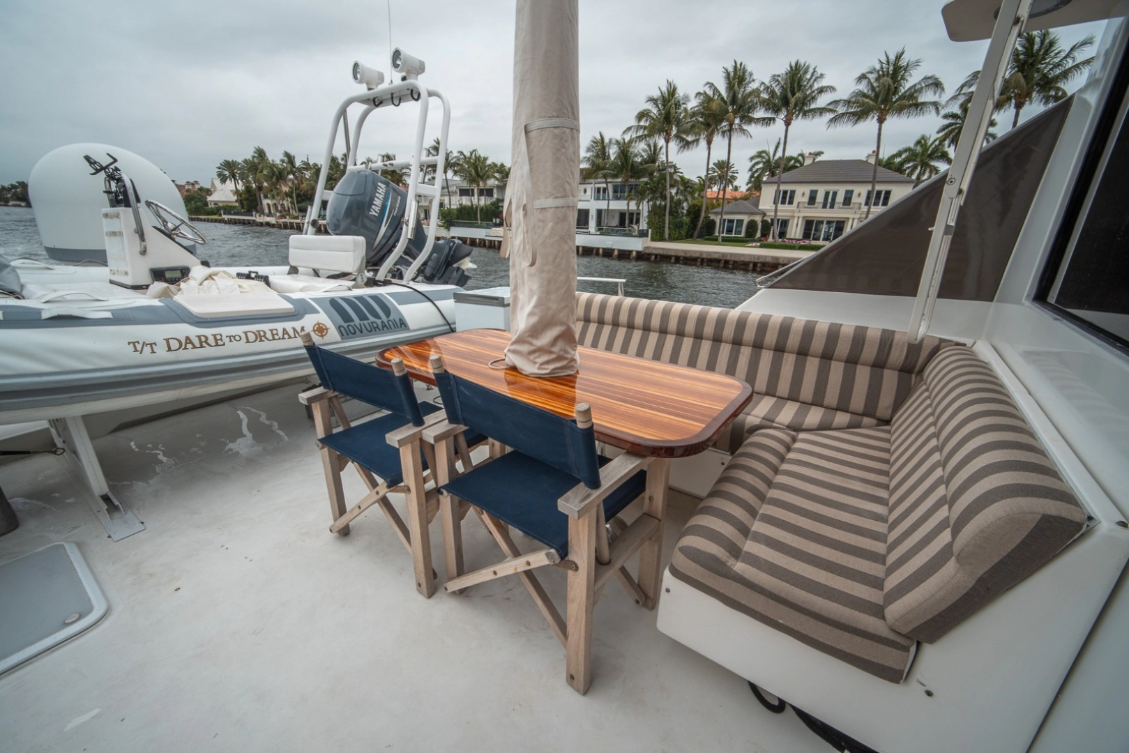 DARE TO DREAM 76ft Lazzara Yachts Yacht For Sale DARE TO DREAM 76ft Lazzara Yachts Yacht For Sale