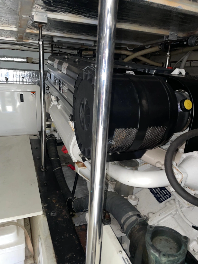 Carver 560 Voyager Yacht For Sale
