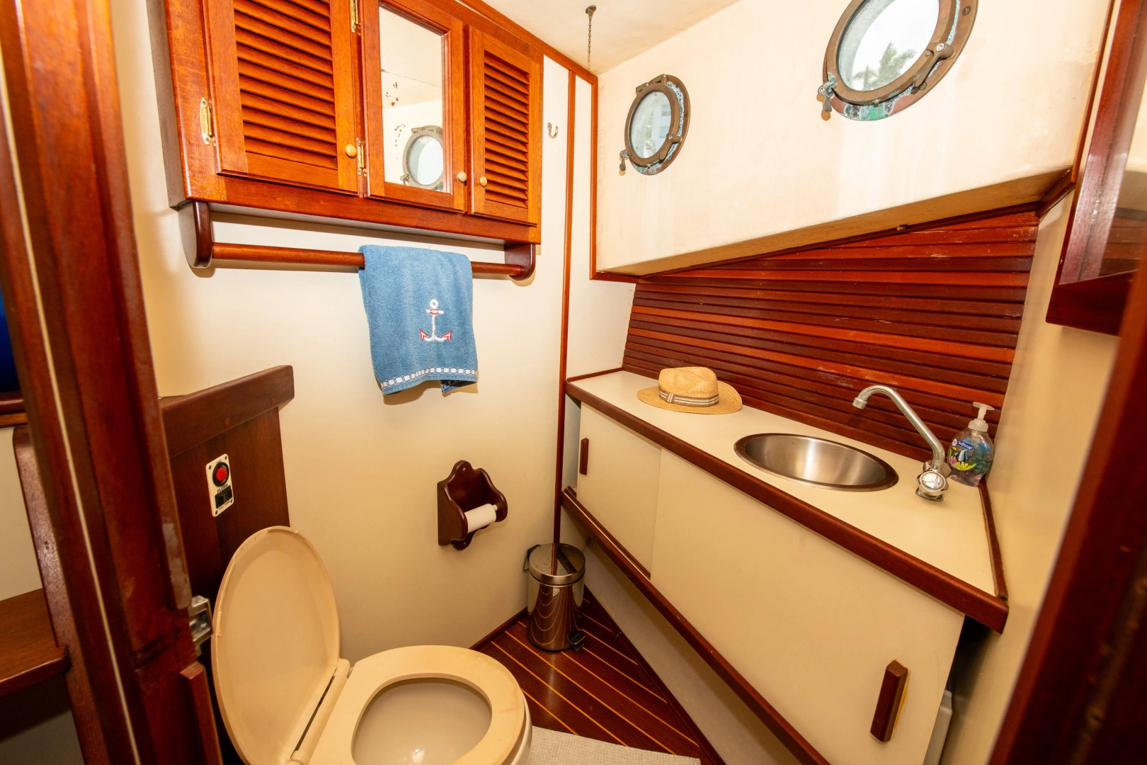 American Tug Trawler Pilothouse 36 Yacht For Sale
