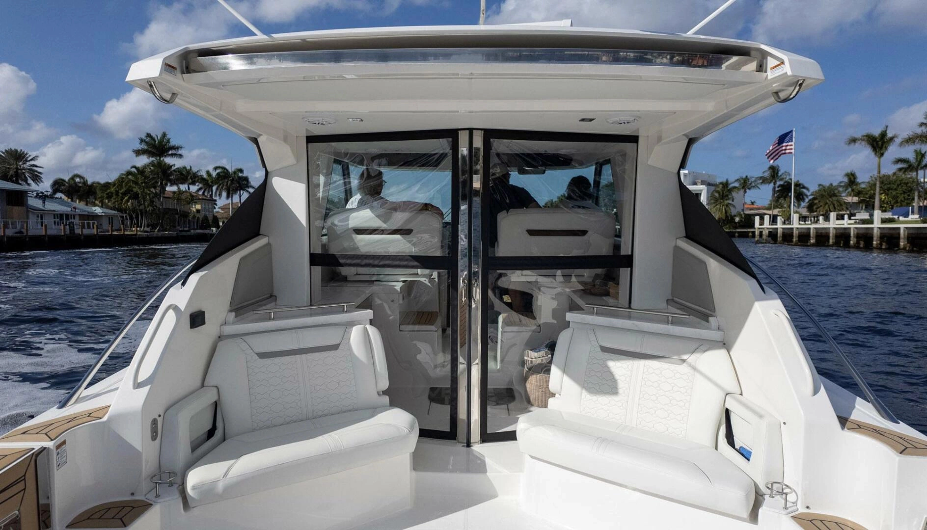 Tiara Yachts 43 LE Yacht For Sale