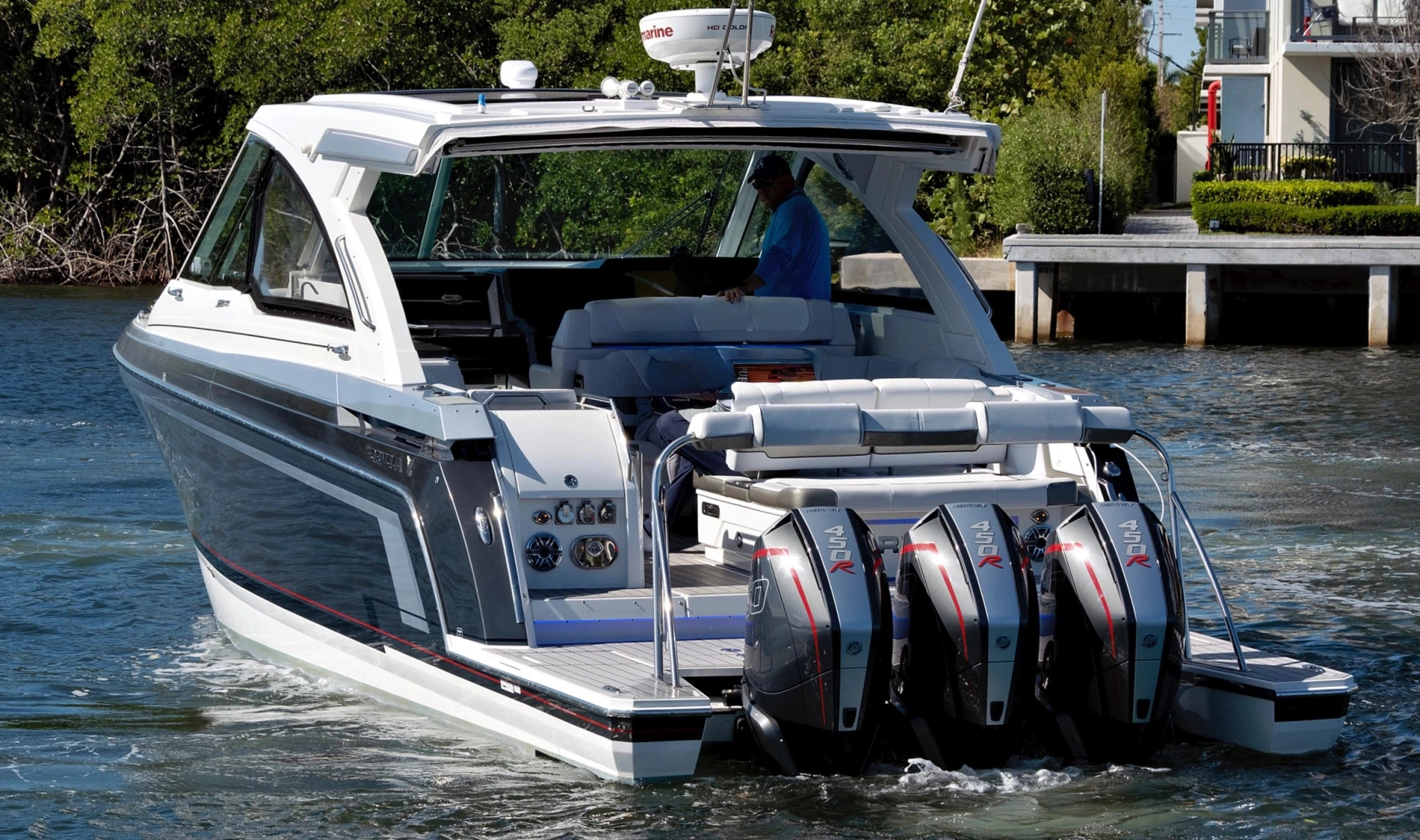 Formula 380 Super Sport Crossover Yacht For Sale