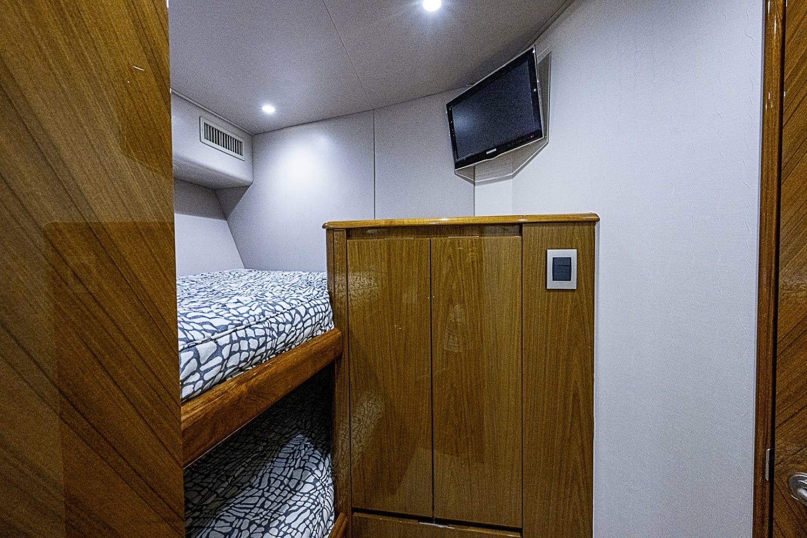 TEUSEAS 76ft Viking Yacht For Sale