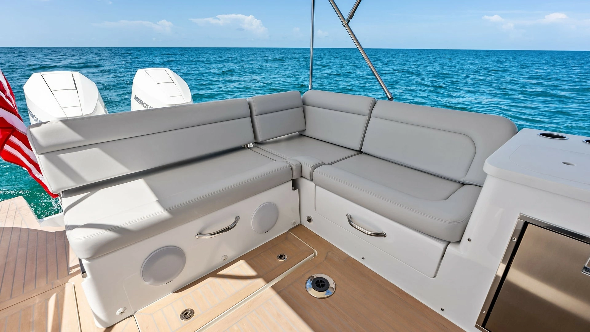 MJM M3 Yacht For Sale