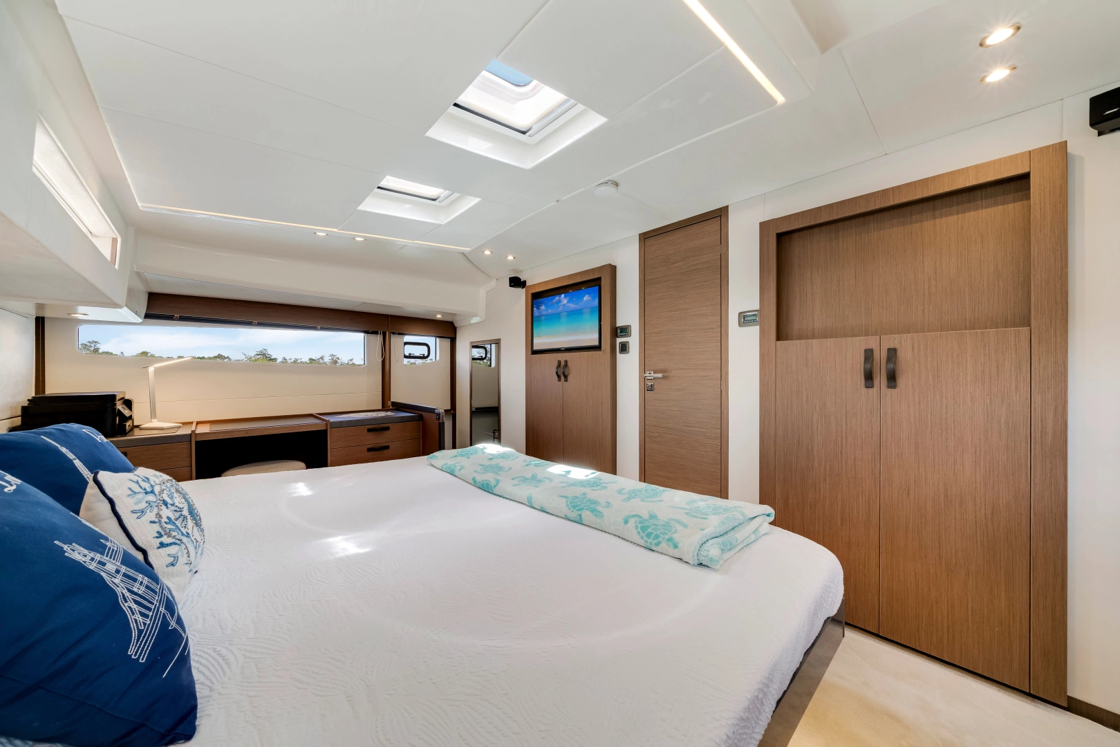 Prestige M48 Yacht For Sale