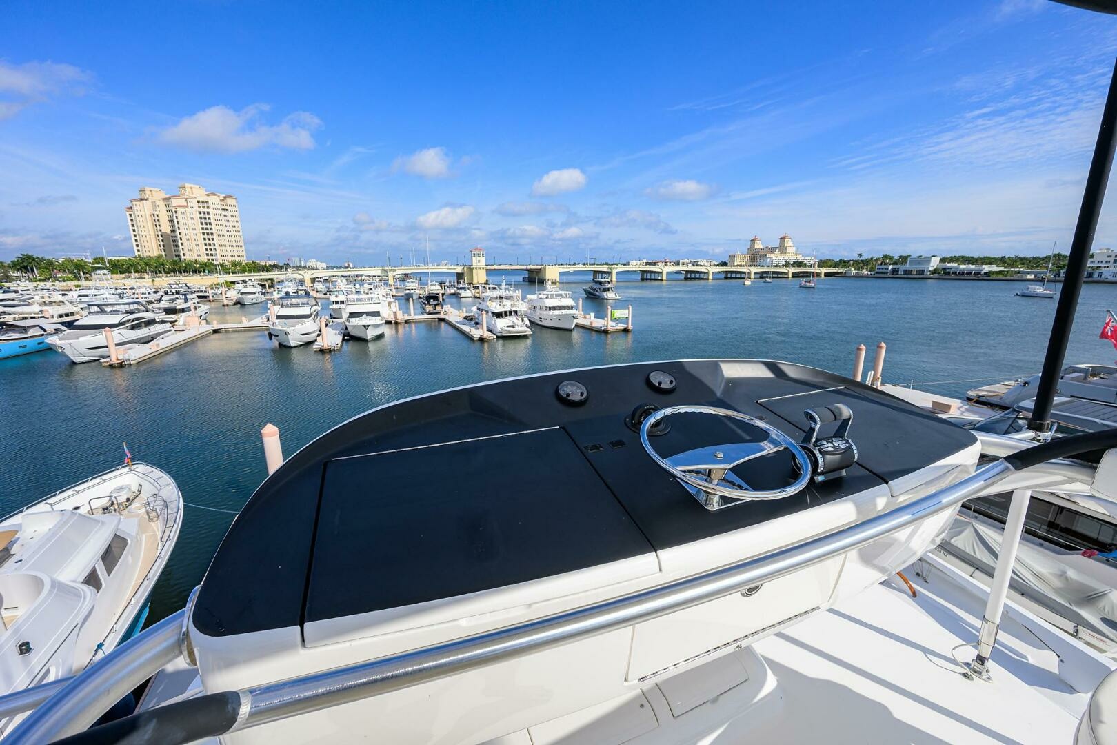 SPECULATOR 92ft Viking Yacht For Sale