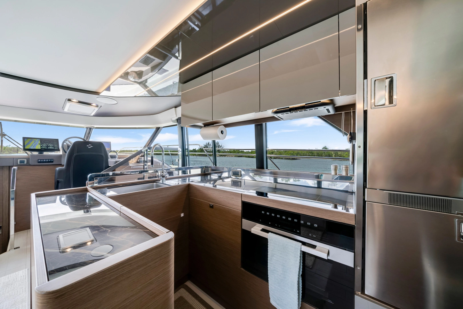 Prestige M48 Yacht For Sale