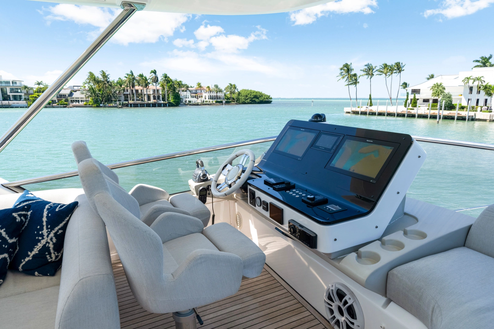 Azimut 60 Yacht For Sale