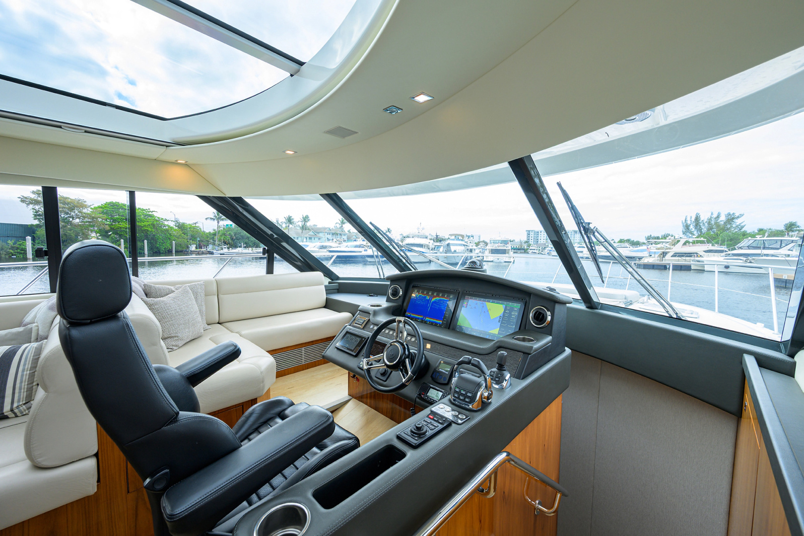 54ft Riviera Yacht For Sale 54ft Riviera Yacht For Sale