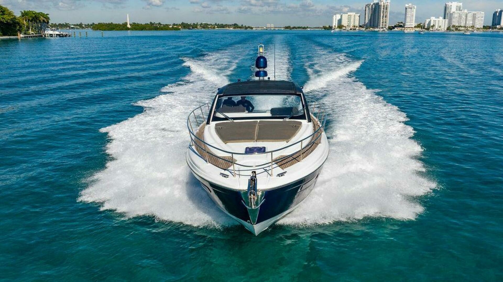 Relax Josephine 45ft Azimut Yacht For Sale