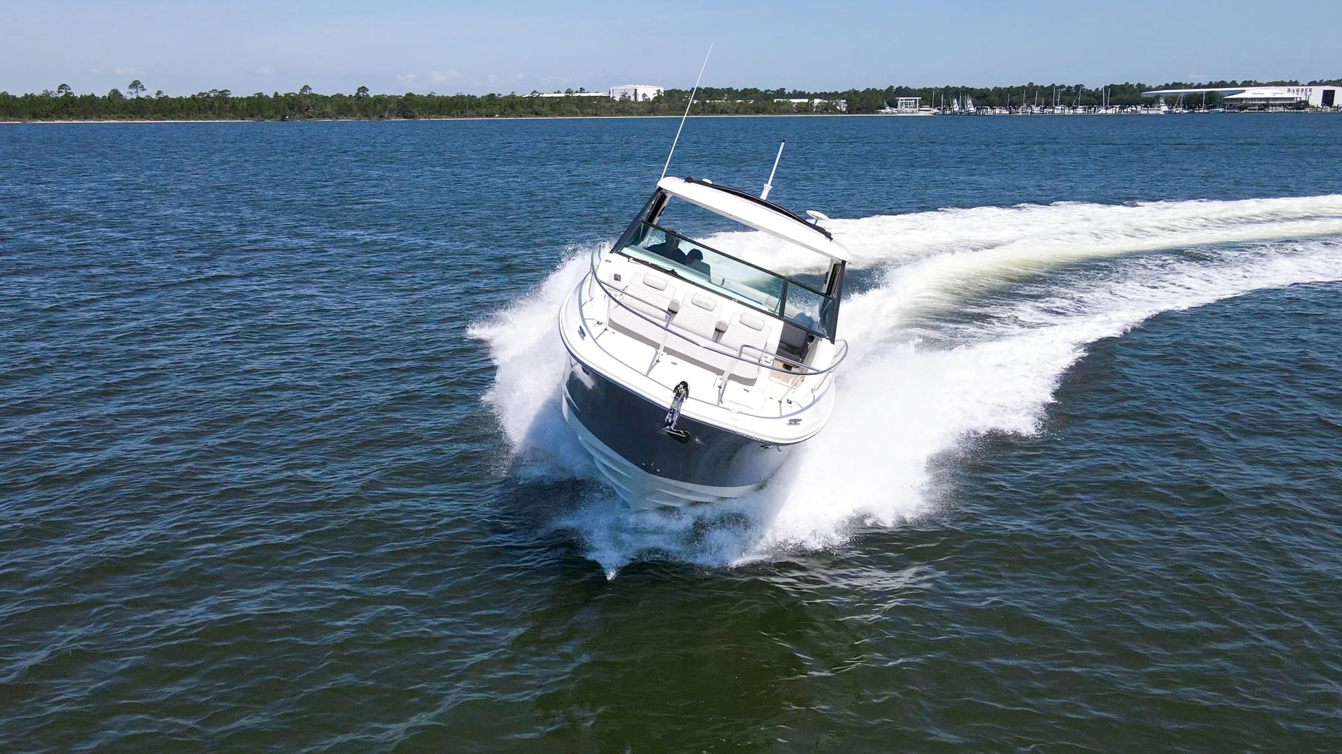 2022 32 Sea Ray 320 Sundancer OB Raya Sunshine Exterior Profiles (6)