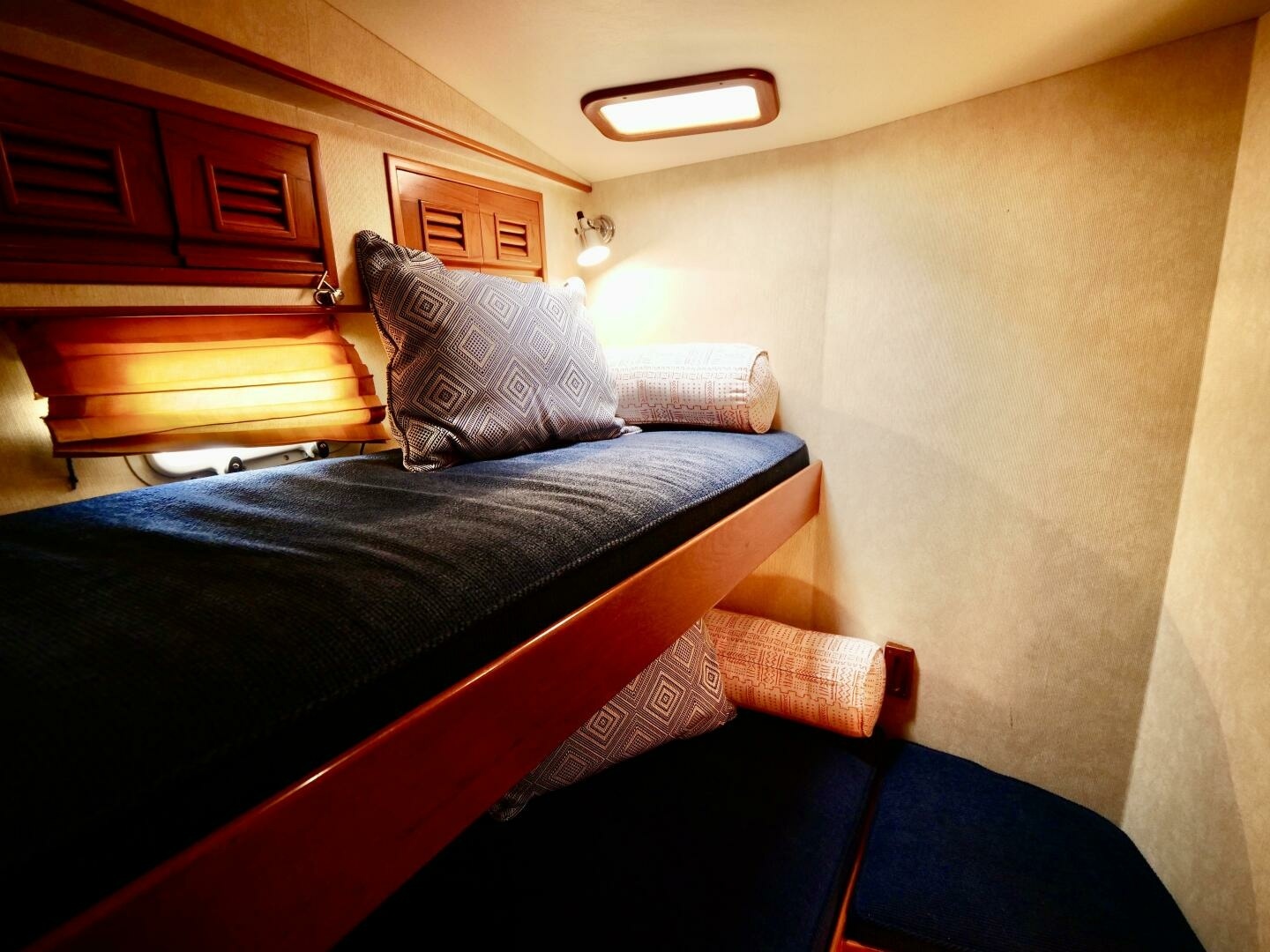 LA CALMA III 62ft Offshore Yachts Yacht For Sale