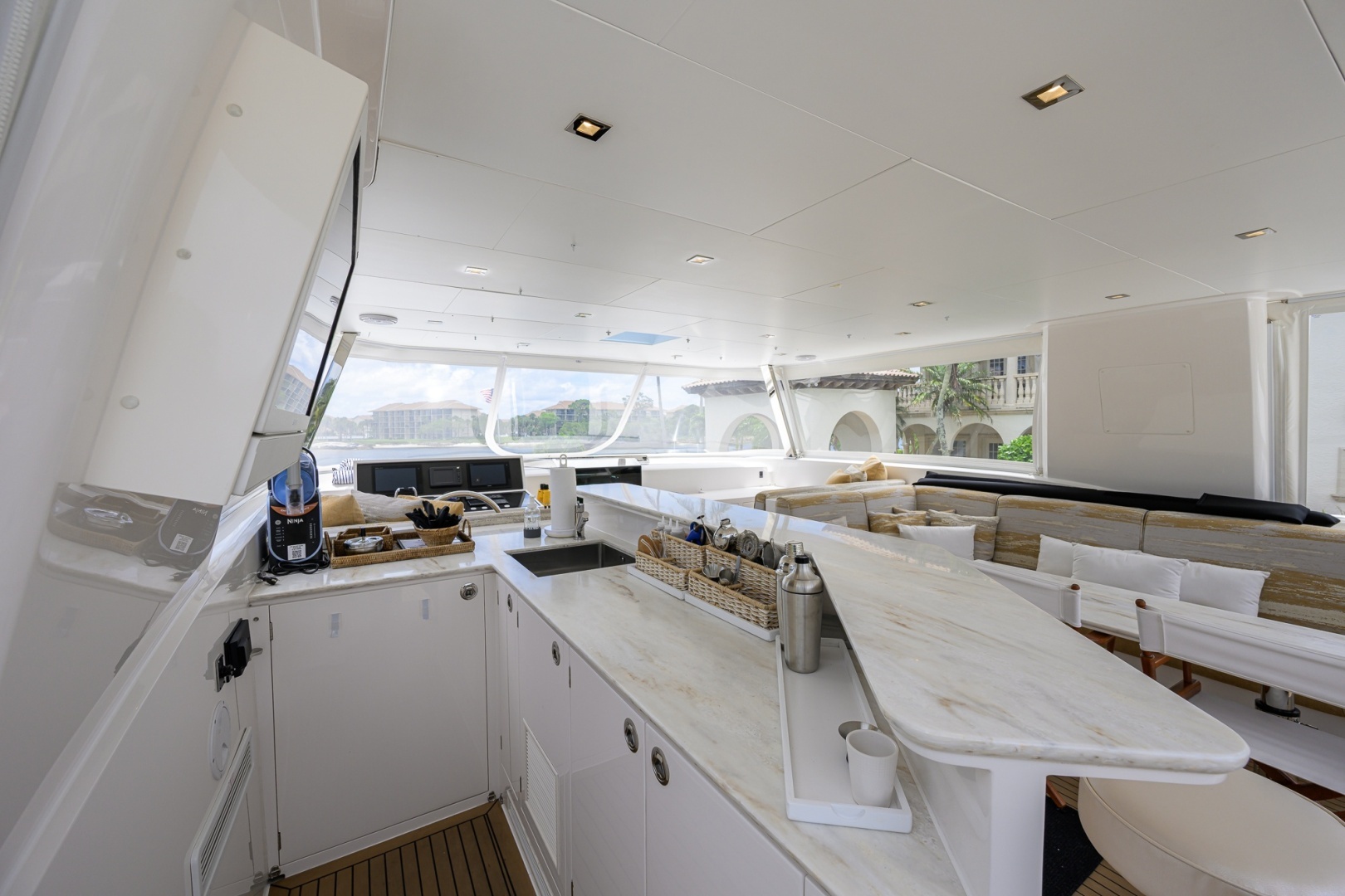 Midnight Moon 85ft Horizon Yacht For Sale