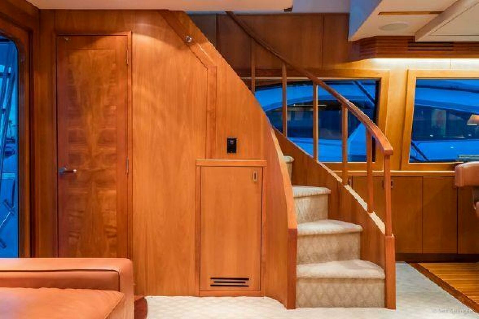 Hatteras 77 Enclosed Bridge — Desperado - Photo 15