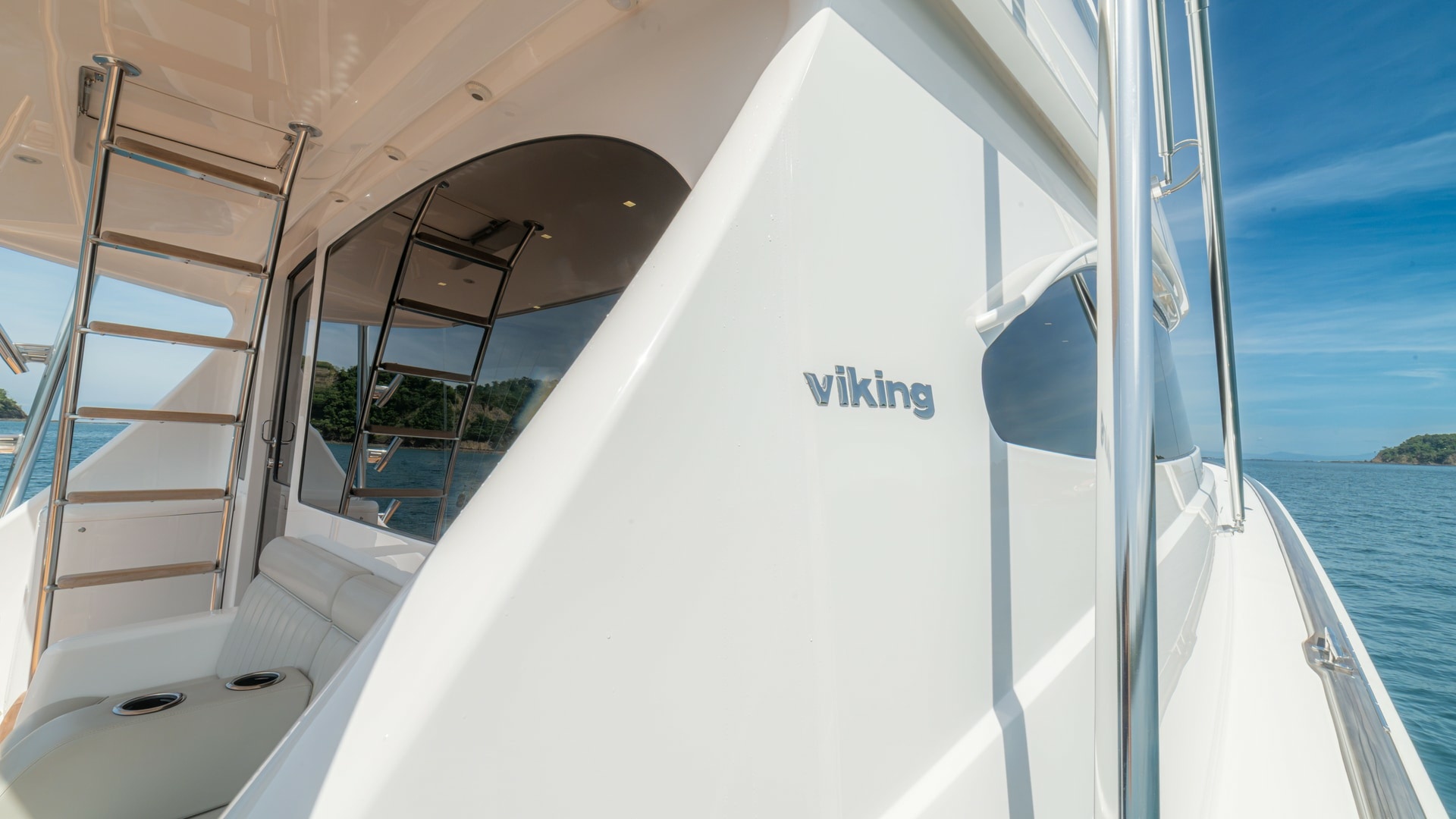 Fish Tank 64ft Viking Yacht For Sale