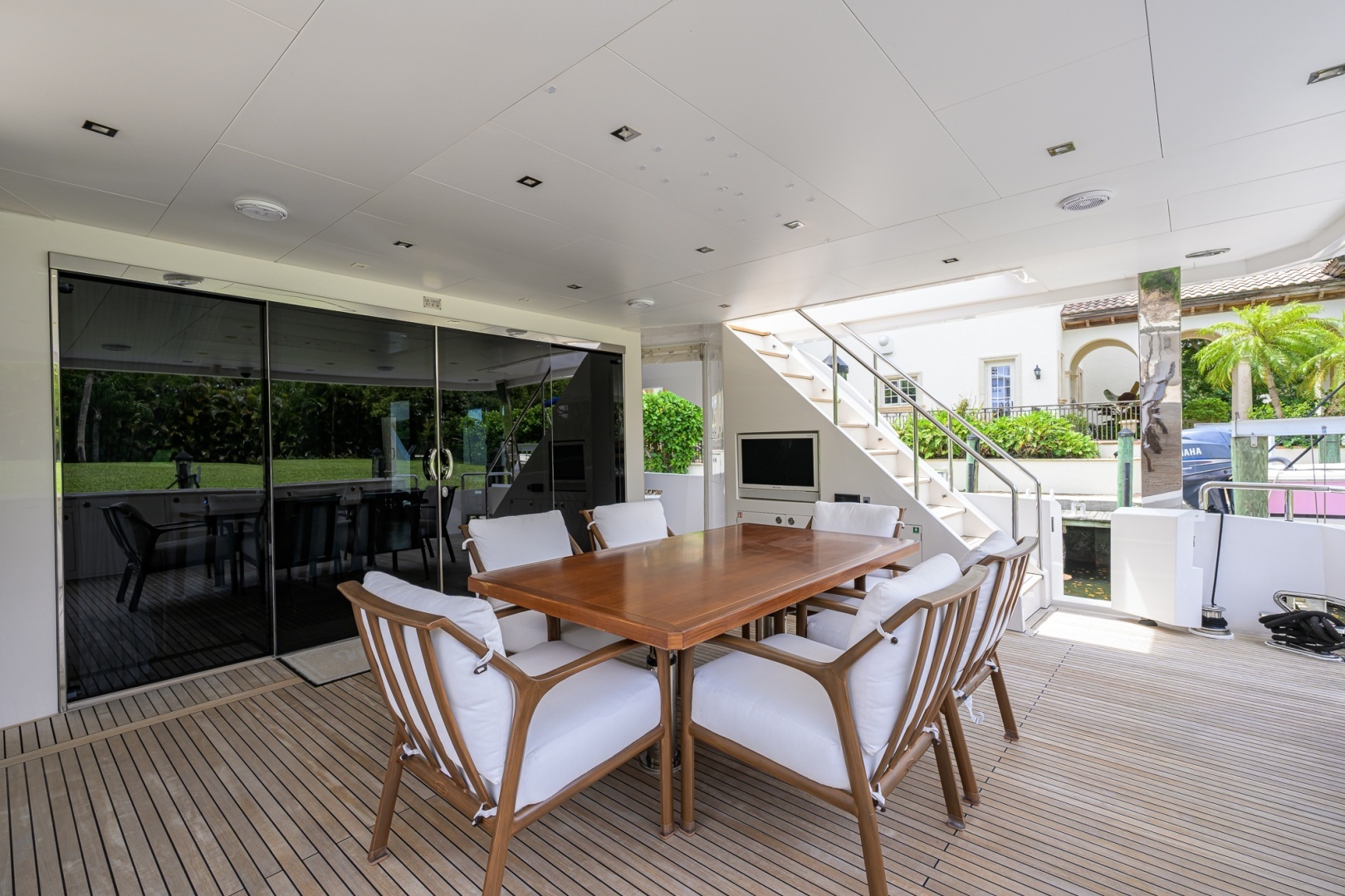 Midnight Moon 85ft Horizon Yacht For Sale