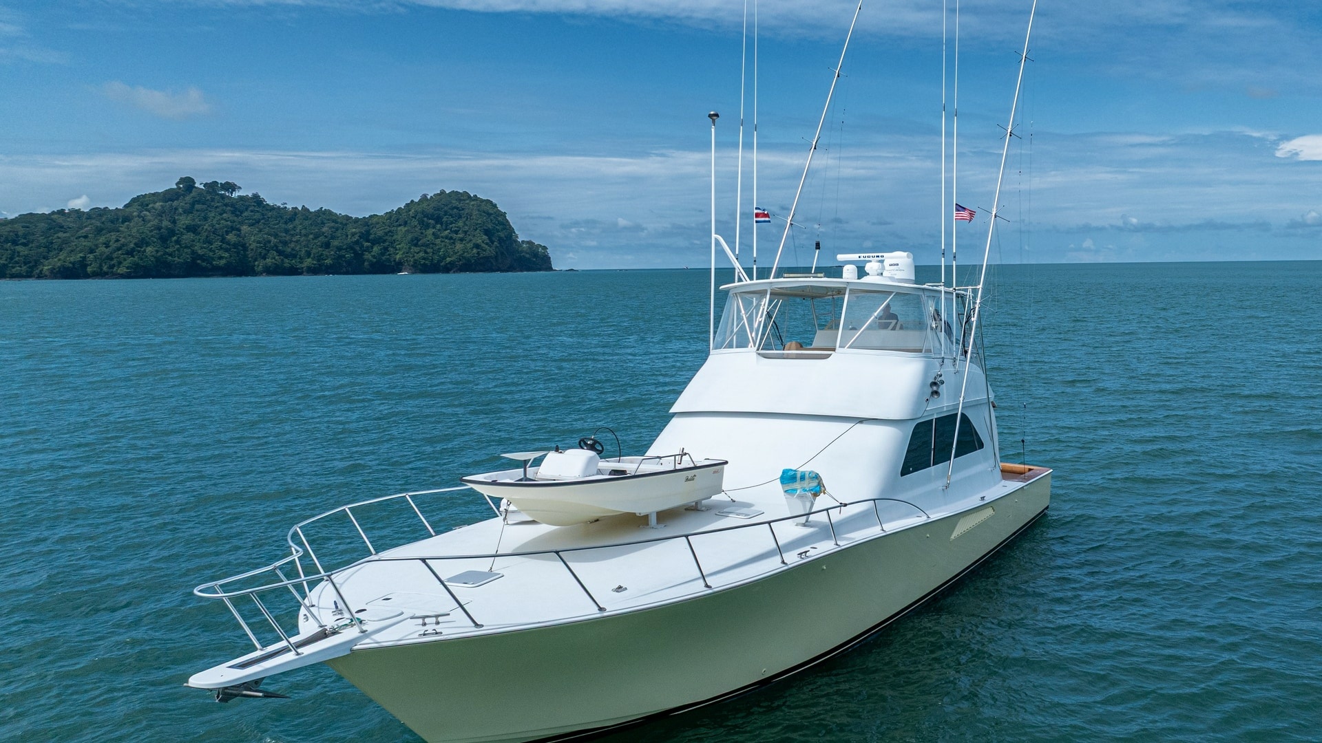 2002 Viking 61 Convertible Bow View